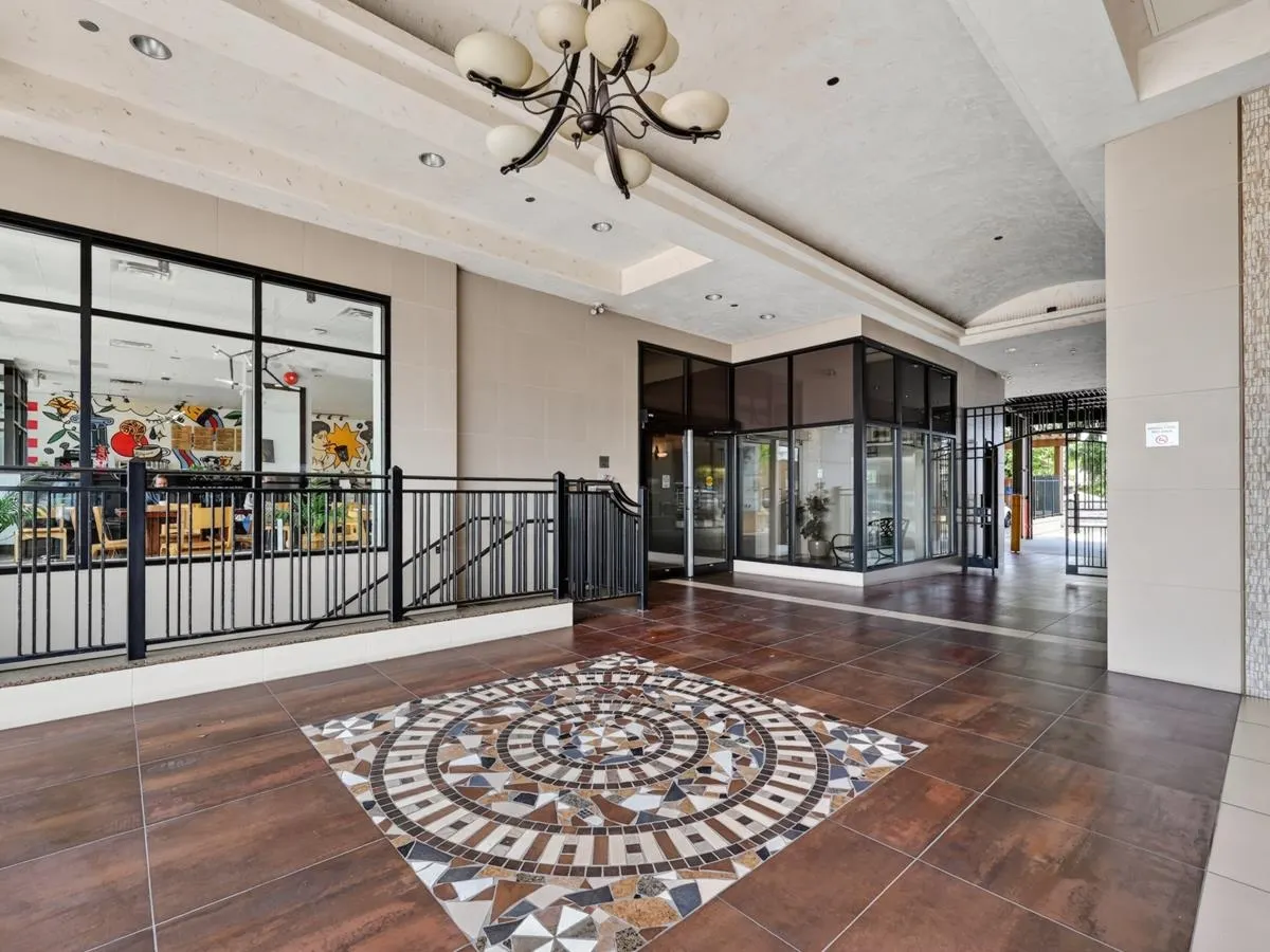 4365 Hastings Street #305
