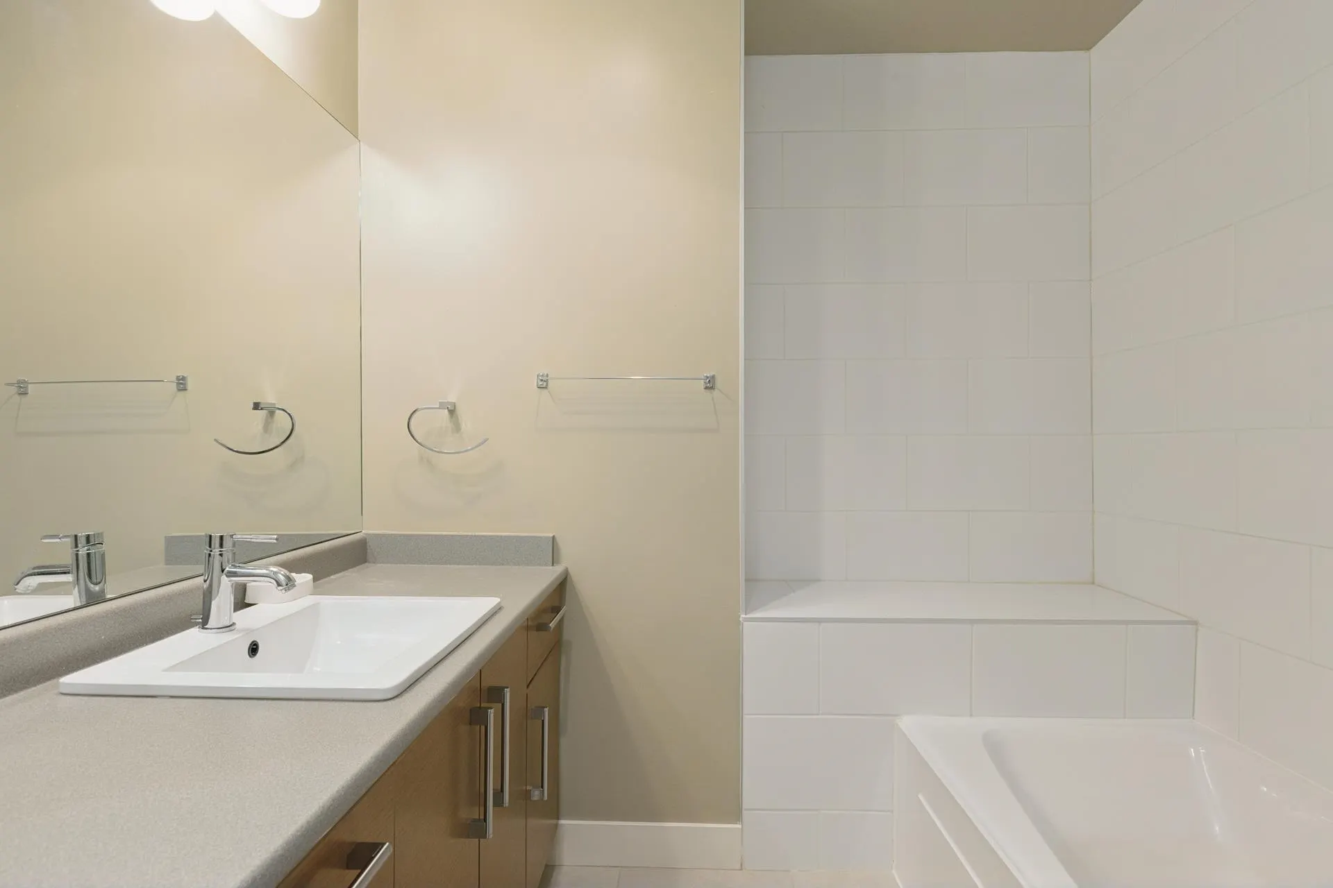 188 W 29th Street #206