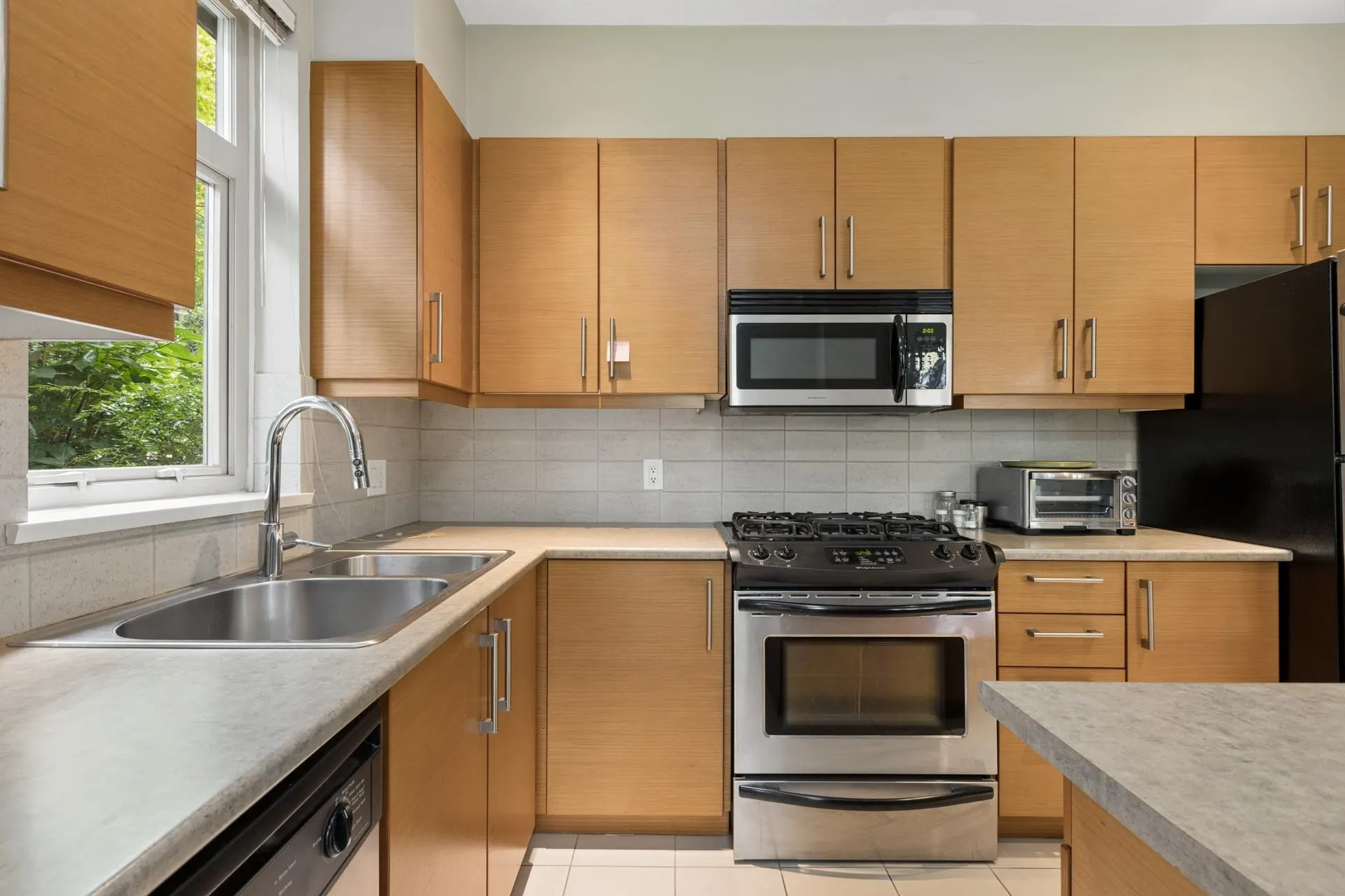 188 W 29th Street #206
