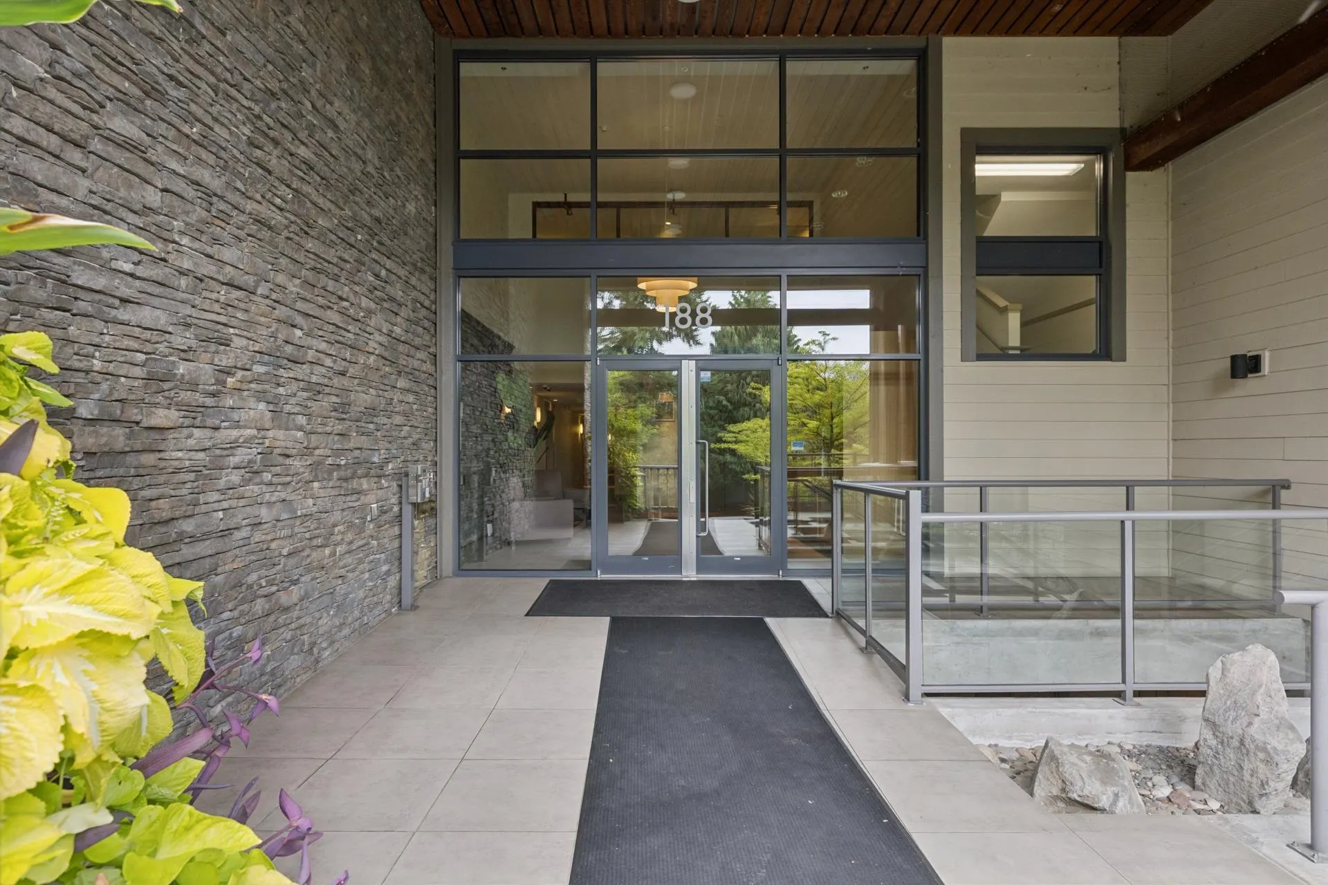 188 W 29th Street #206