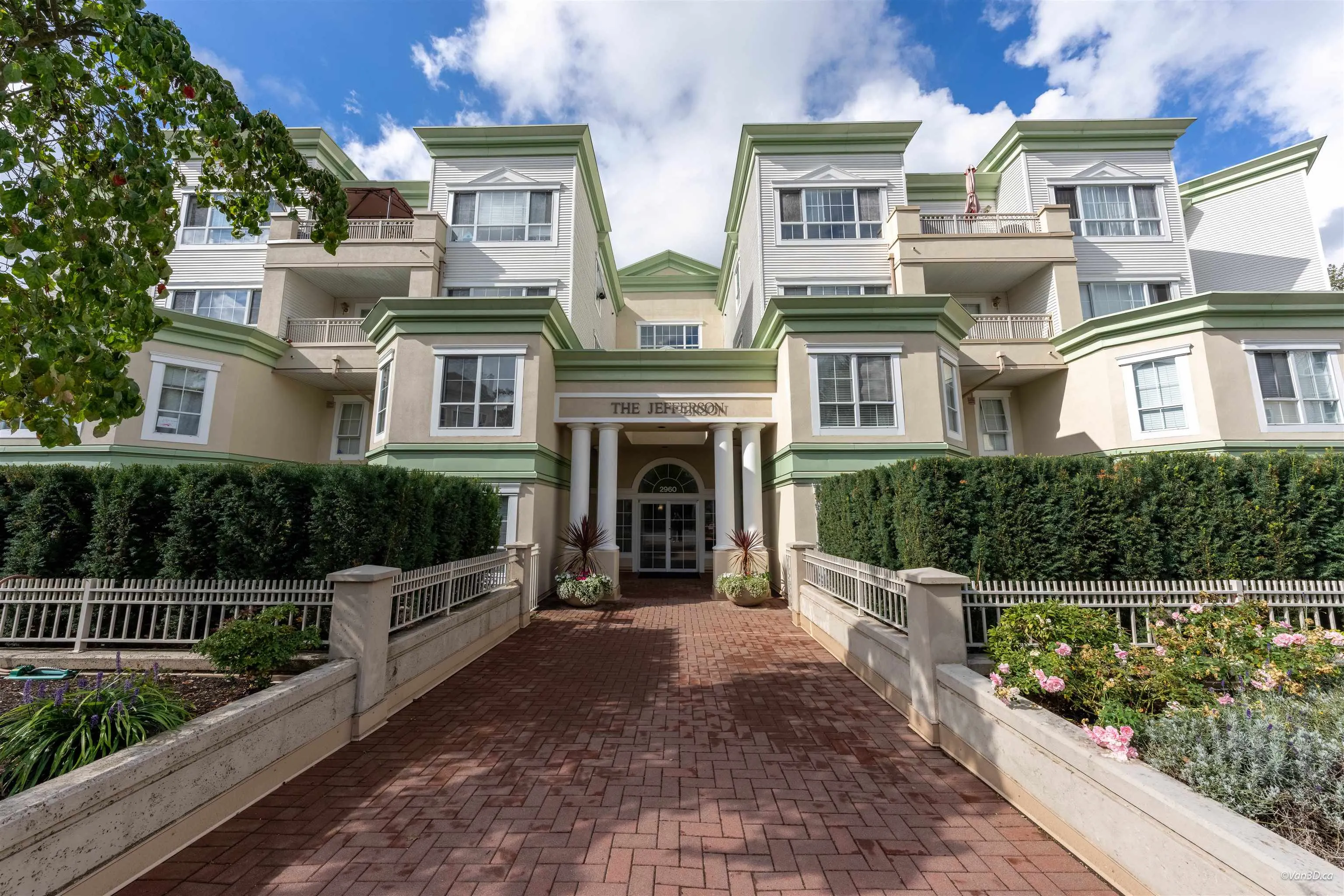 2960 Princess Crescent #113