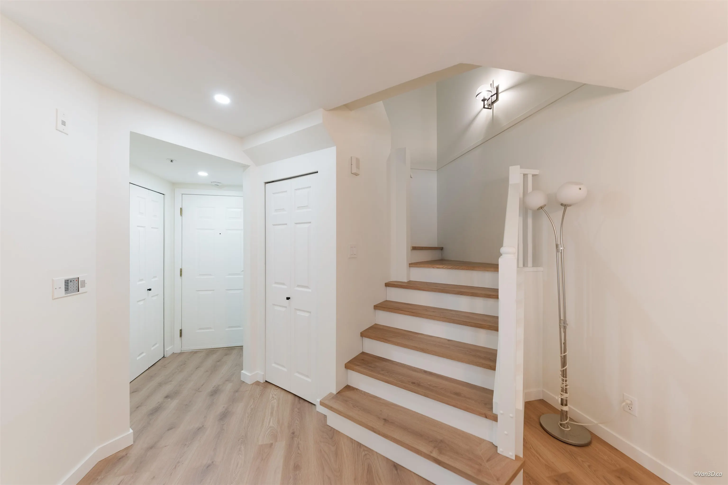 2960 Princess Crescent #113