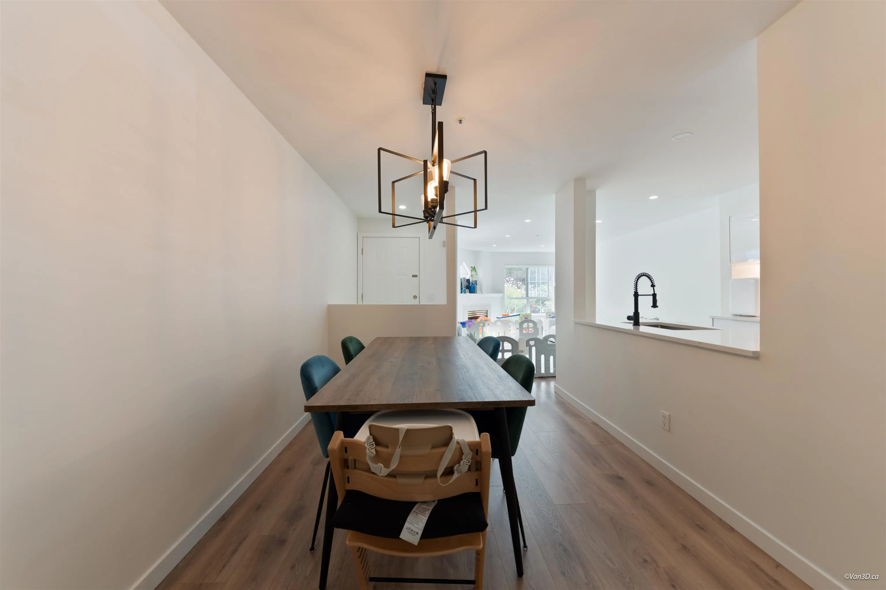 2960 Princess Crescent #113