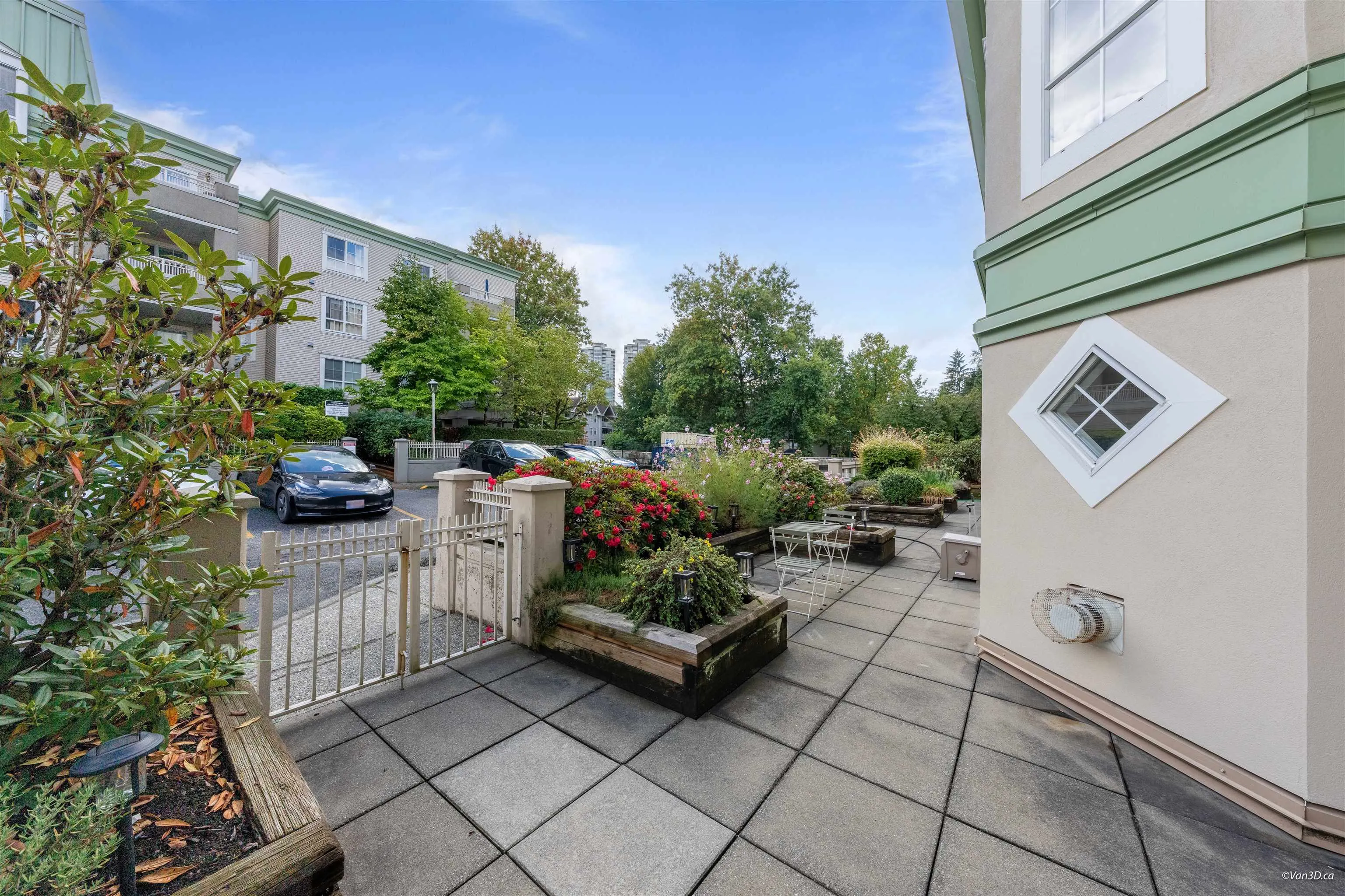 2960 Princess Crescent #113