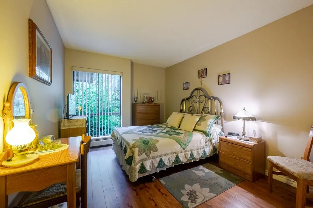 10626 151a Street #211