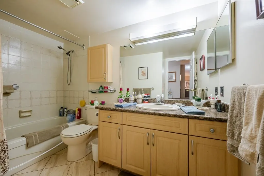 10626 151a Street #211