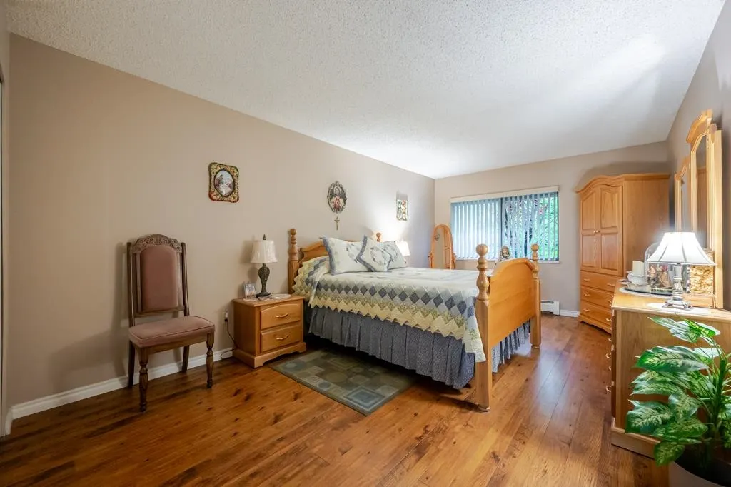 10626 151a Street #211
