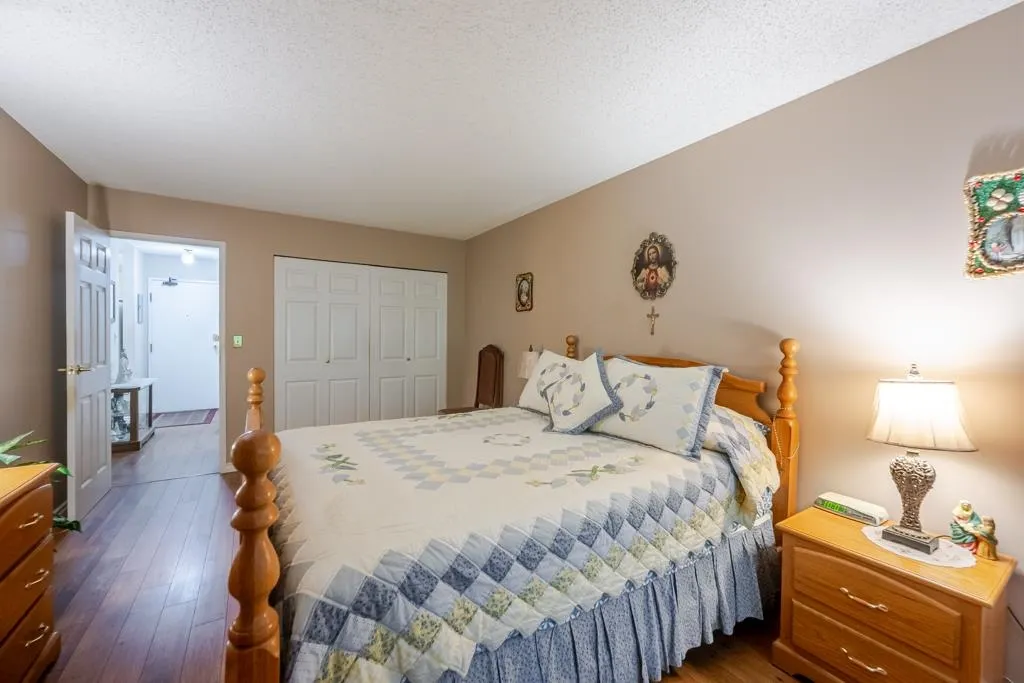 10626 151a Street #211