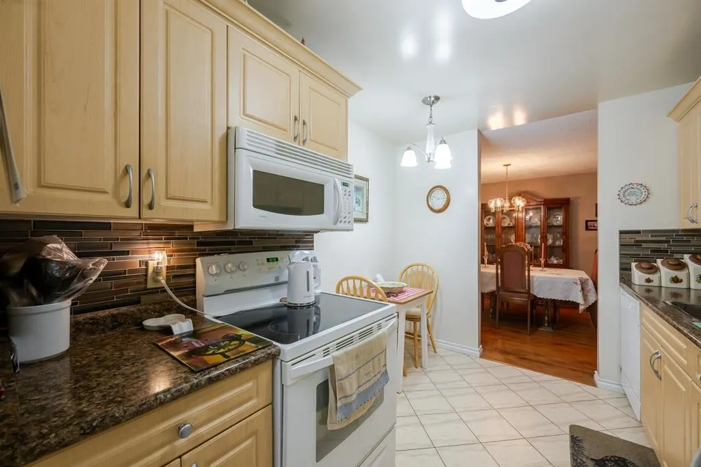 10626 151a Street #211
