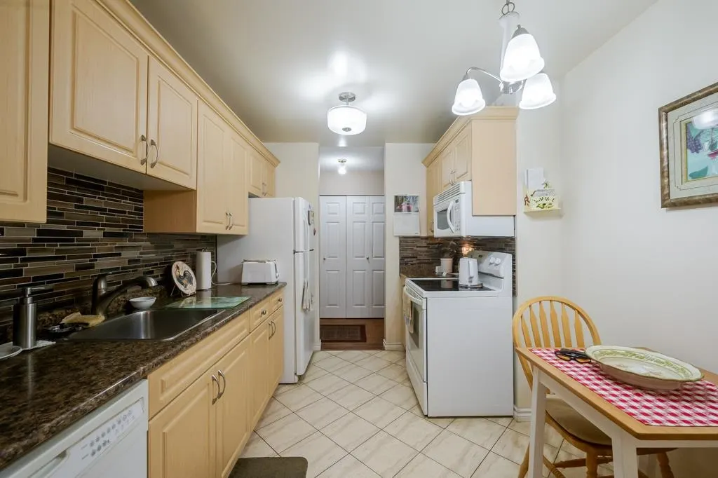 10626 151a Street #211
