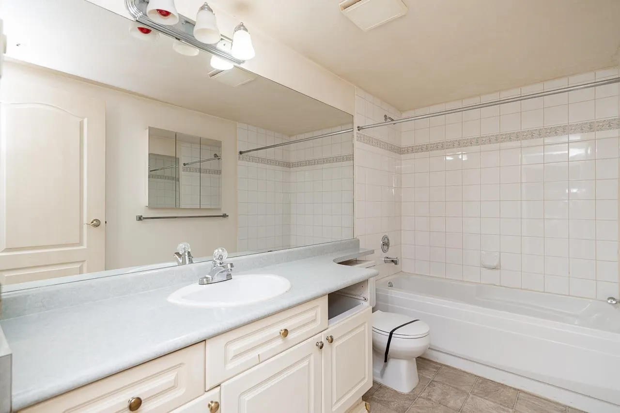 20443 53 Avenue #109