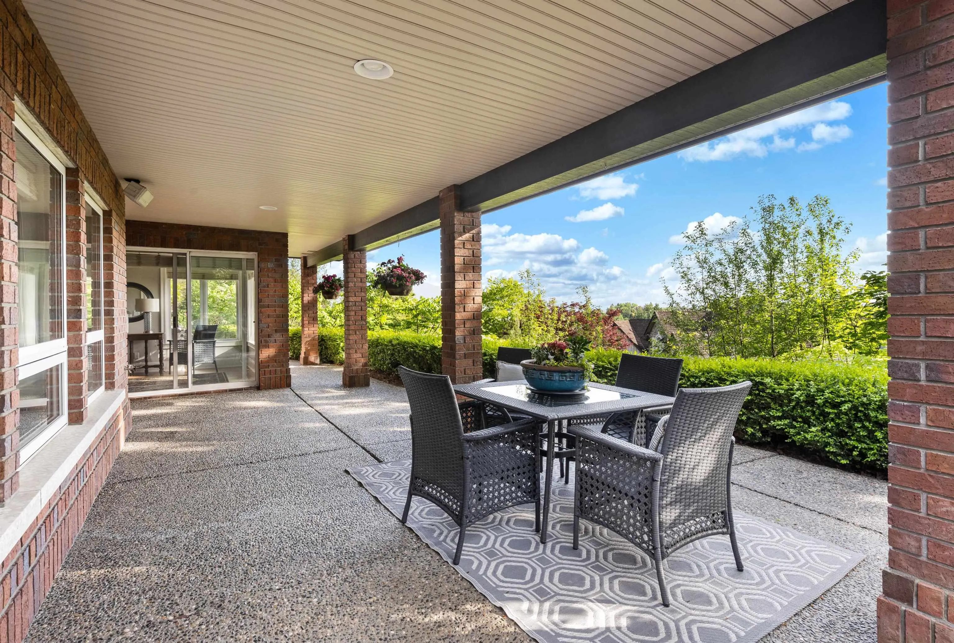2405 Cranberry Court