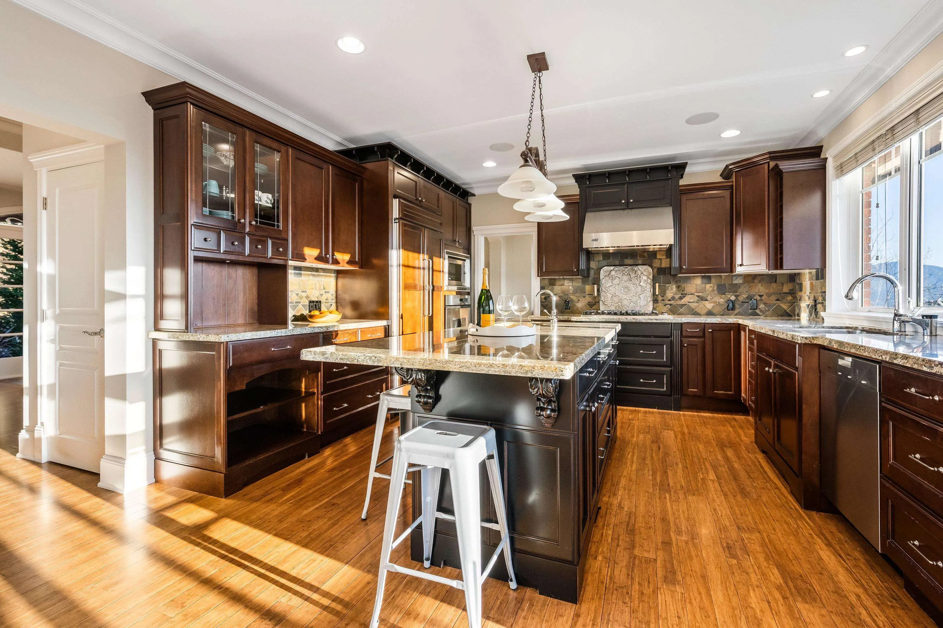 2405 Cranberry Court