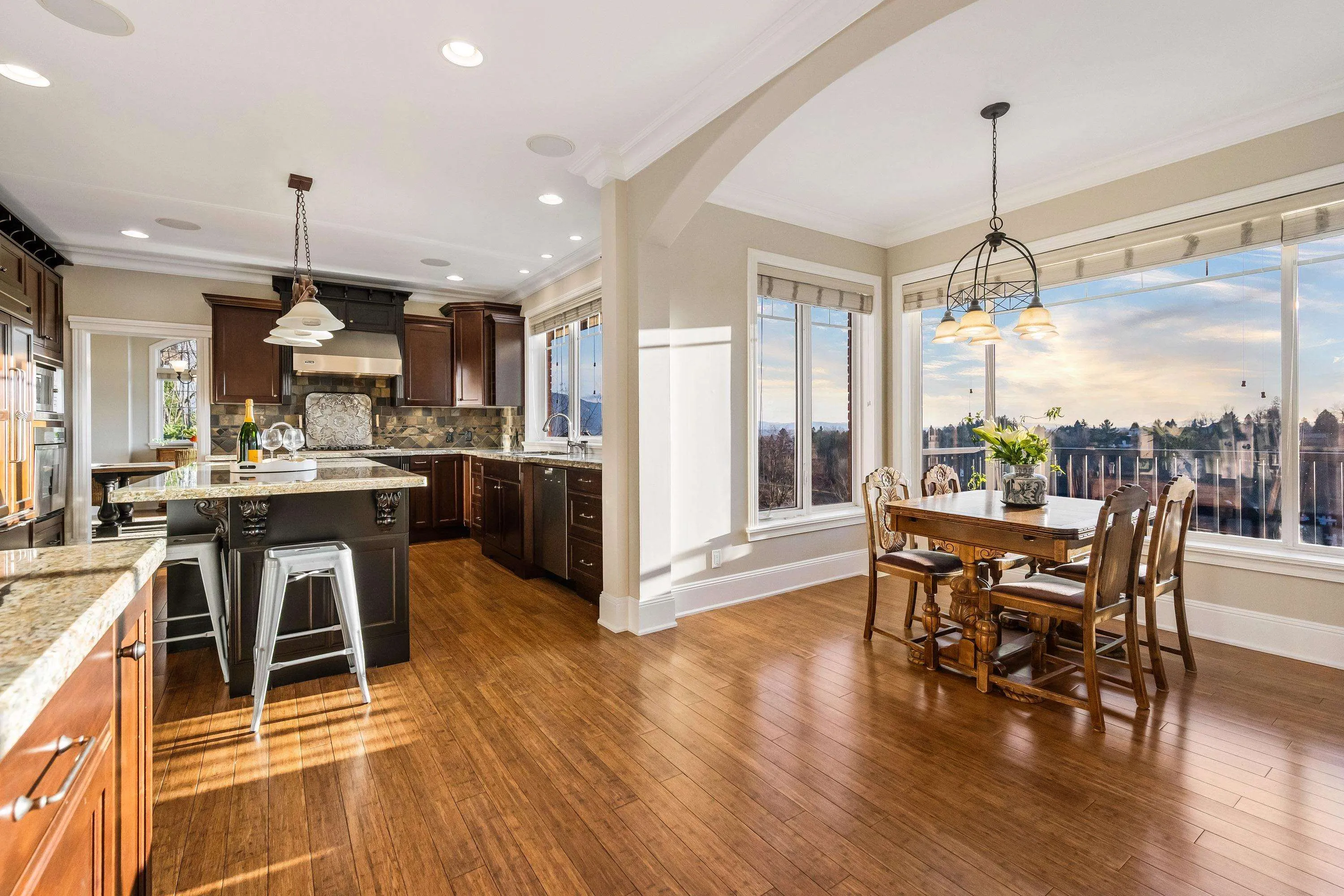 2405 Cranberry Court