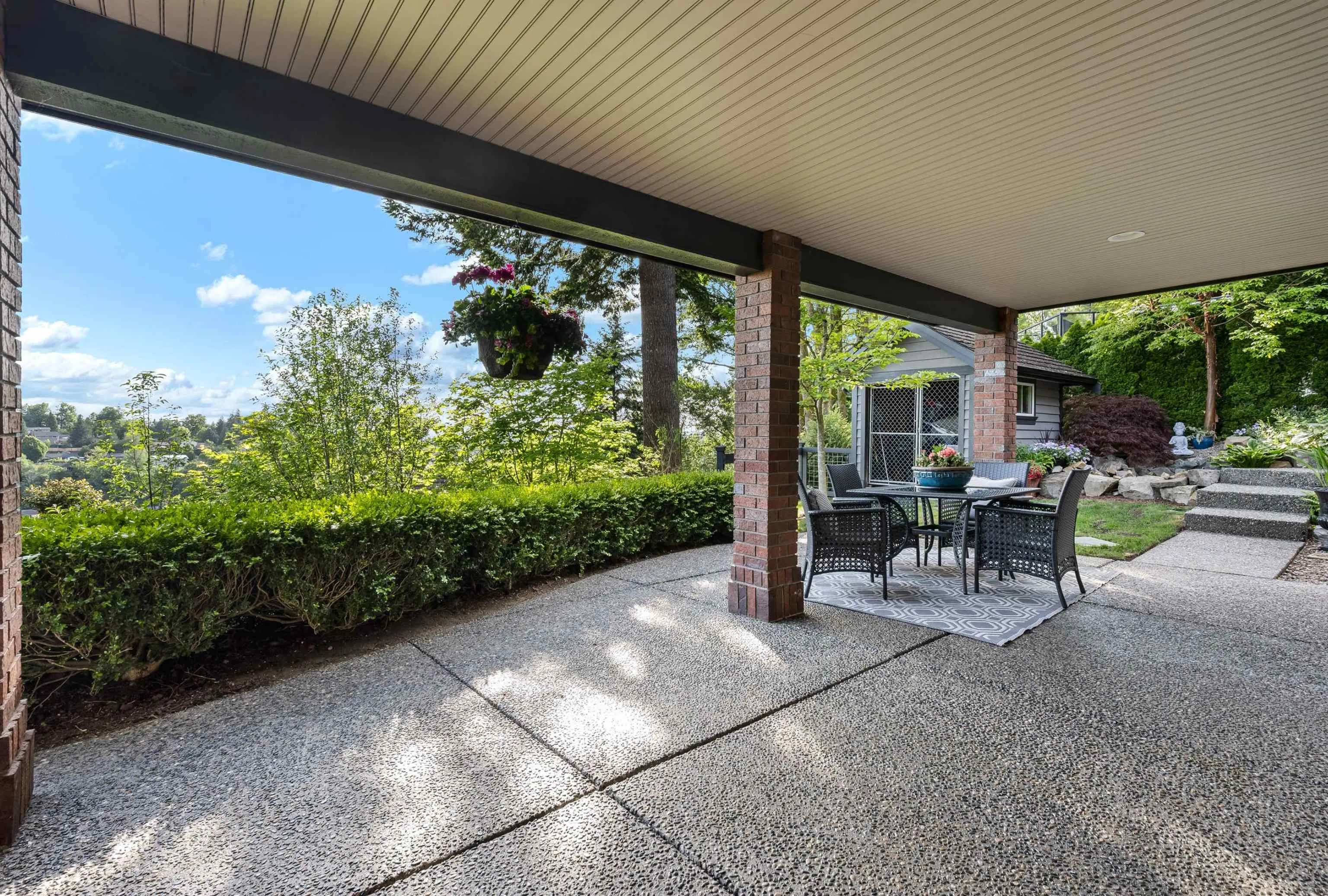 2405 Cranberry Court