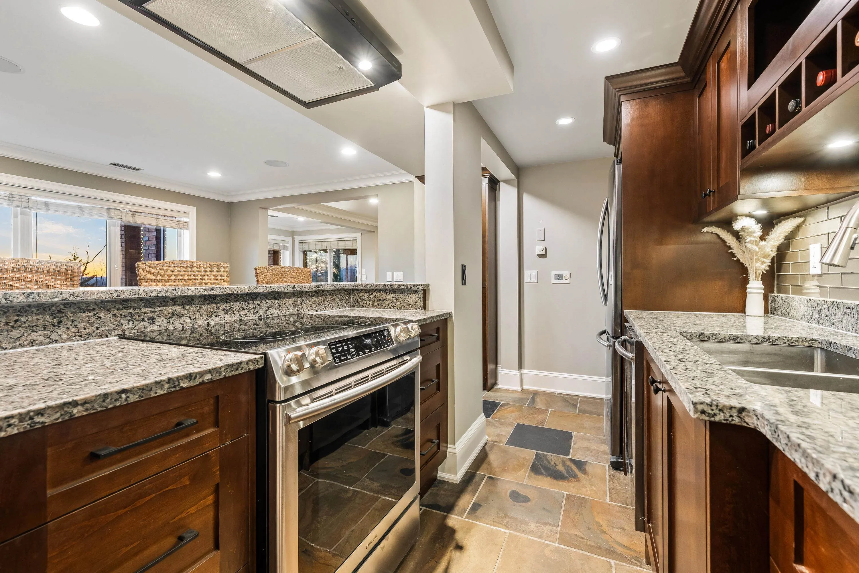 2405 Cranberry Court