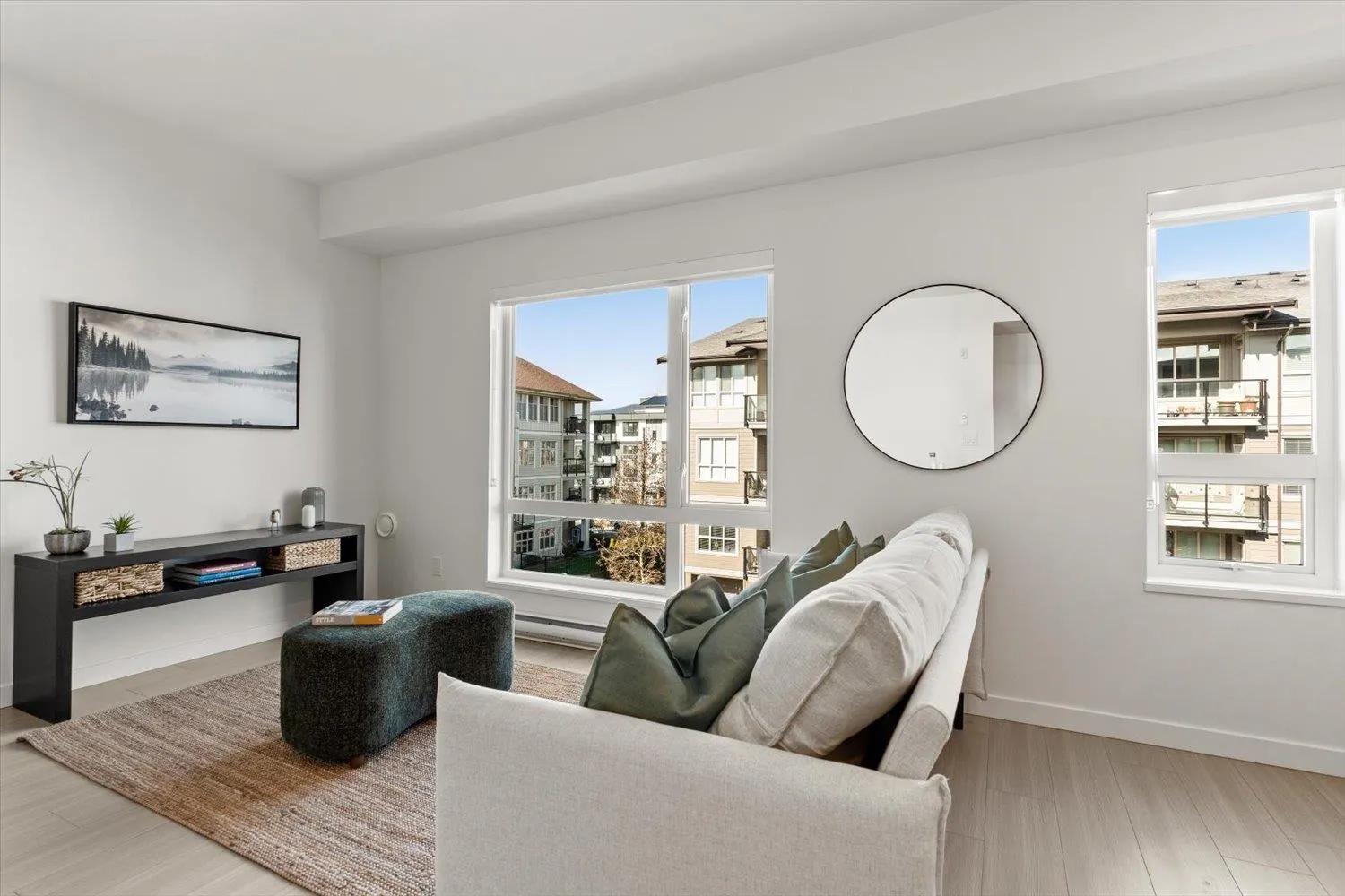 2277 Hawthorne Avenue #204