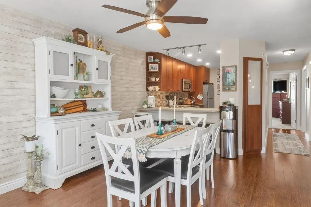 750 Prairie Avenue #114