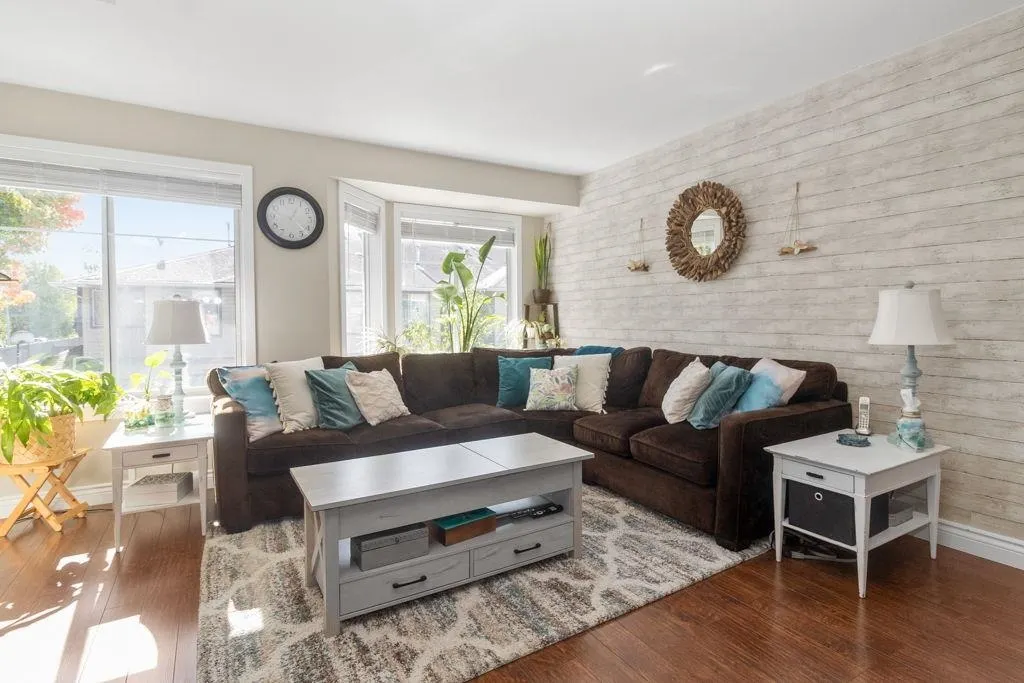 750 Prairie Avenue #114