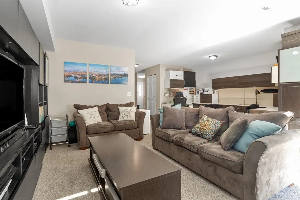 750 Prairie Avenue #114