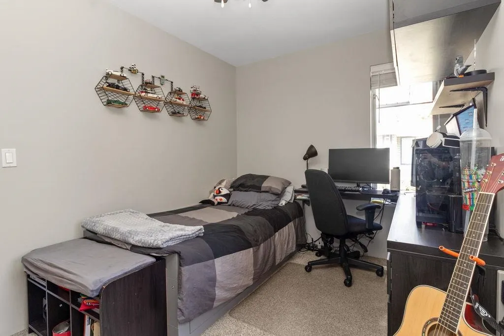 750 Prairie Avenue #114