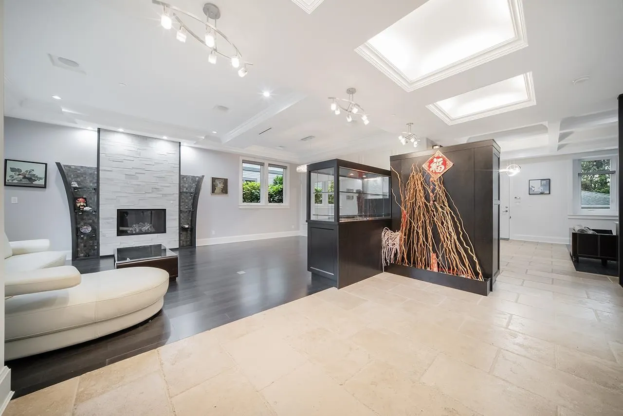 1420 W 53rd Avenue