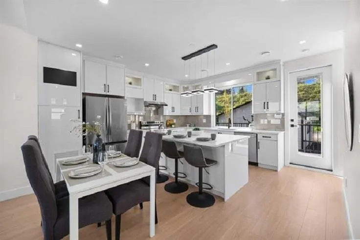 1923 River Drive #1