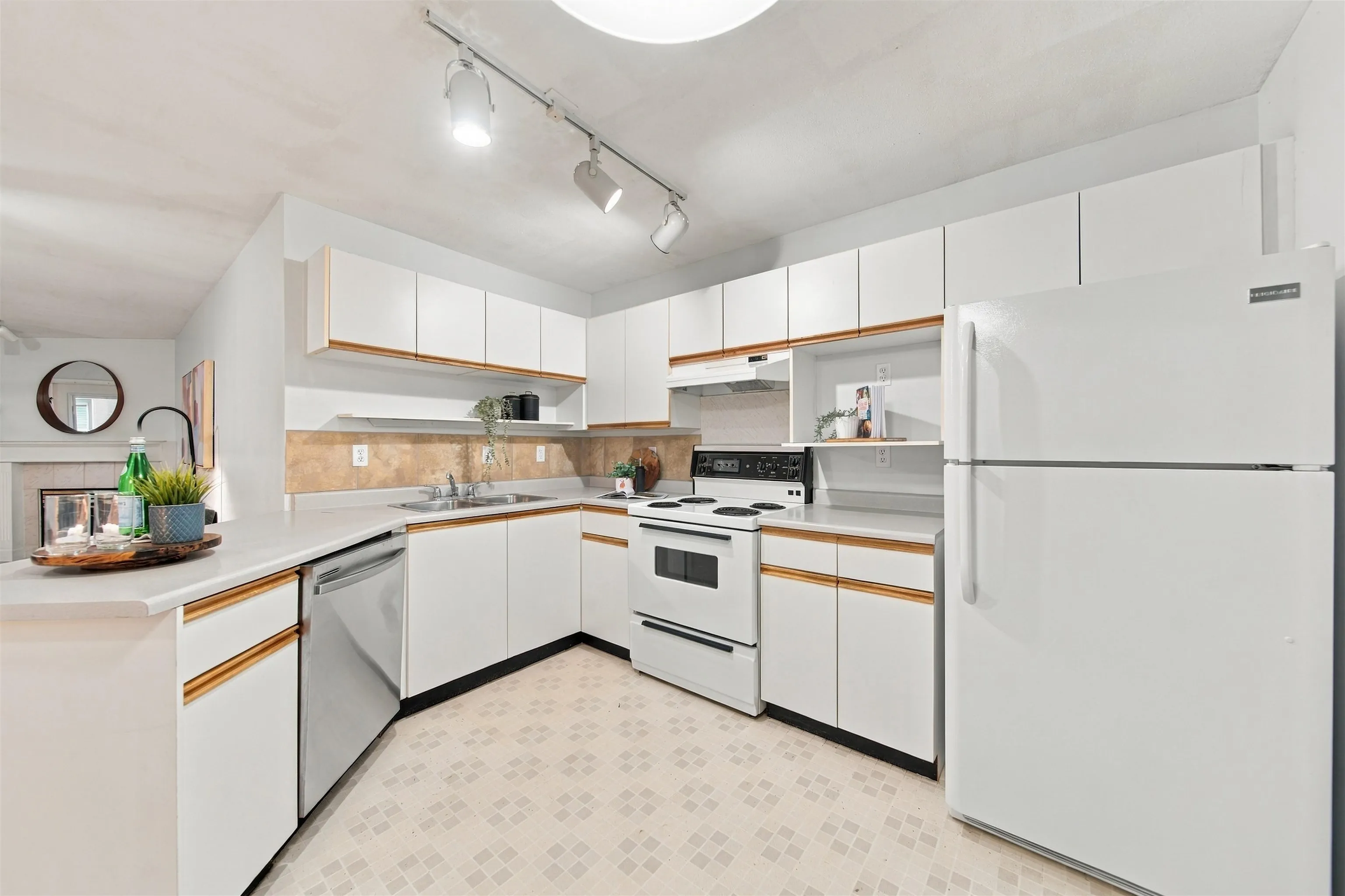 5955 177b Street #207