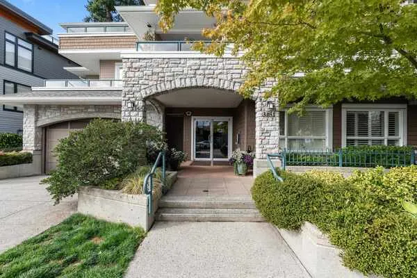 3151 Connaught Crescent #208