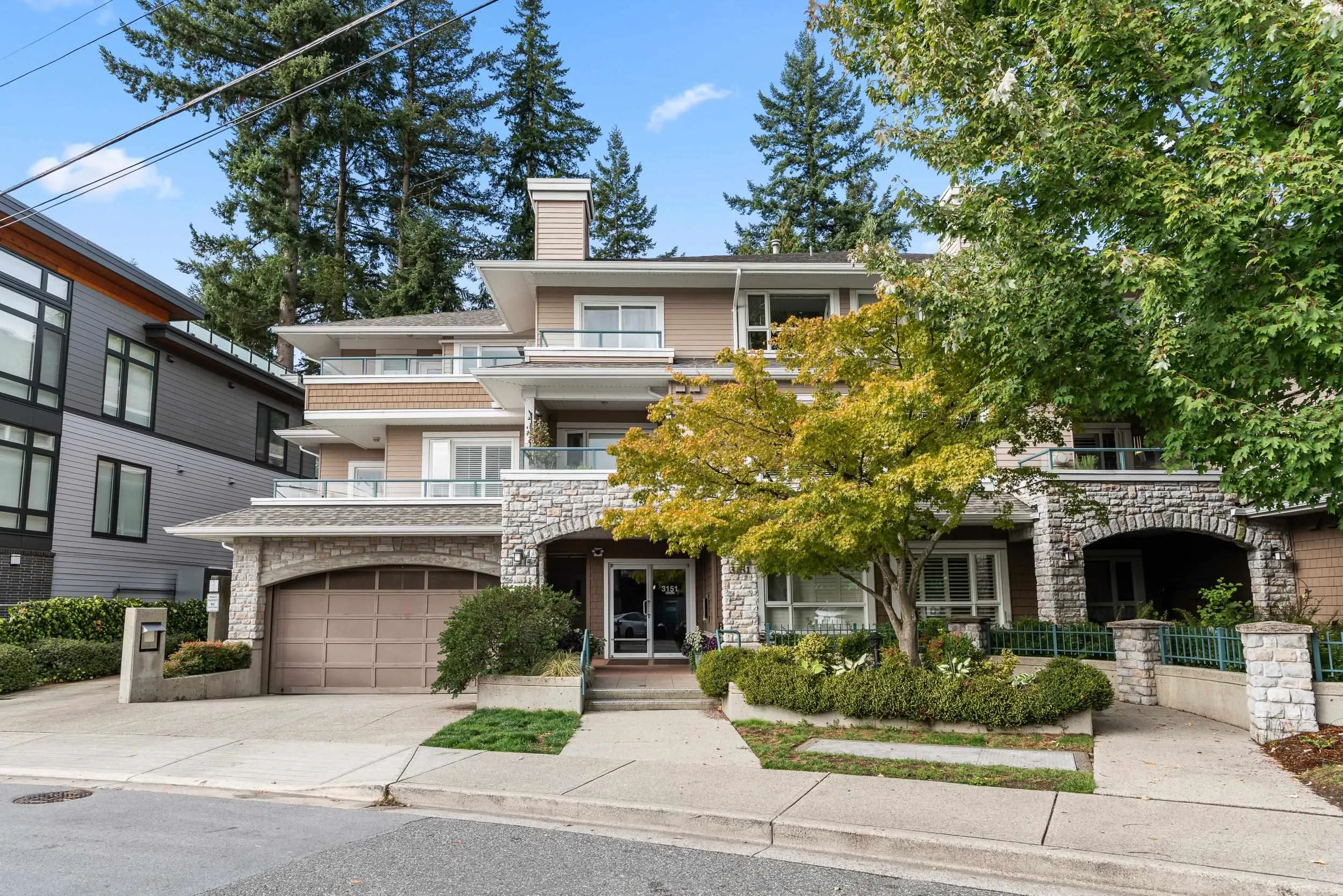 3151 Connaught Crescent #208