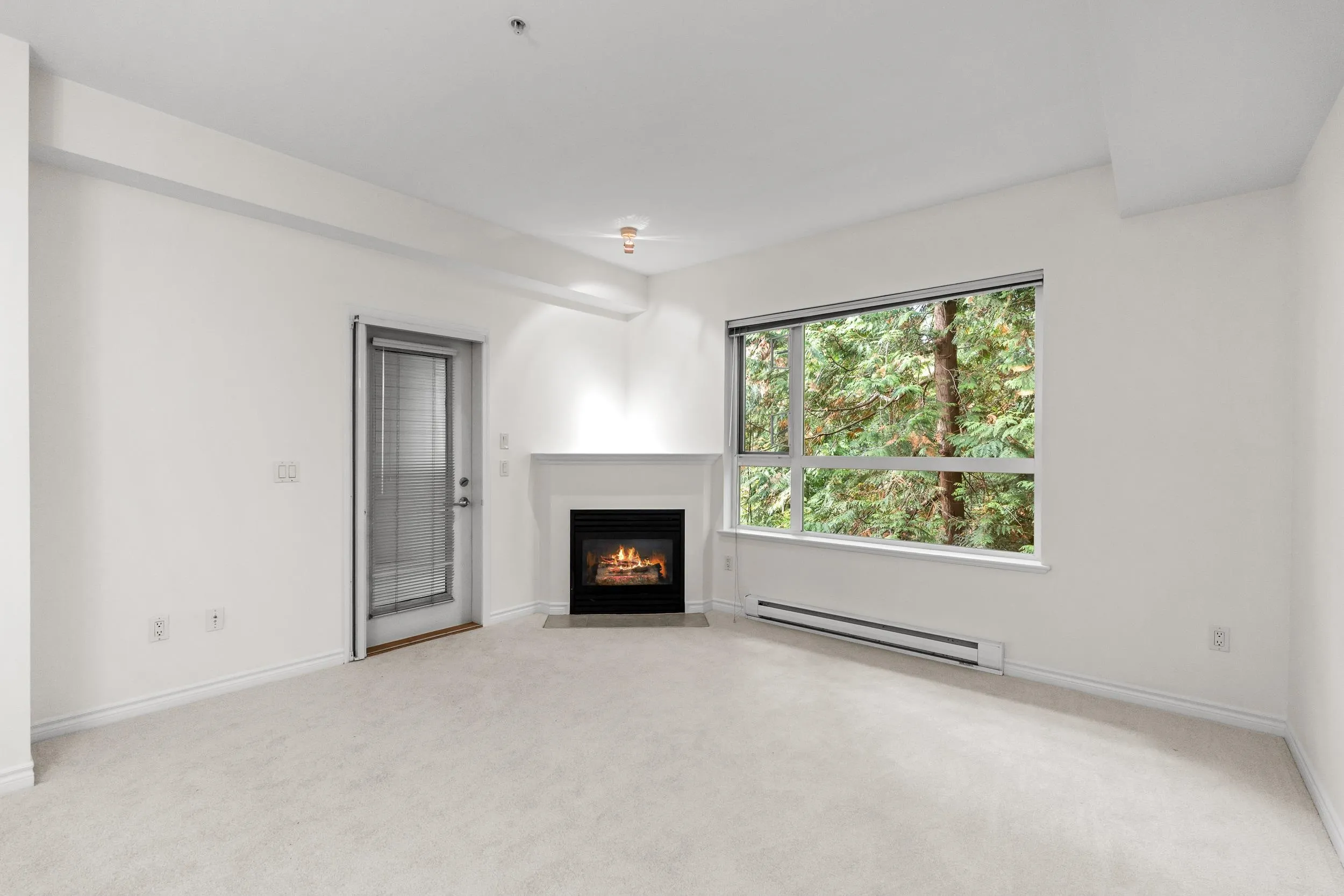 3151 Connaught Crescent #208