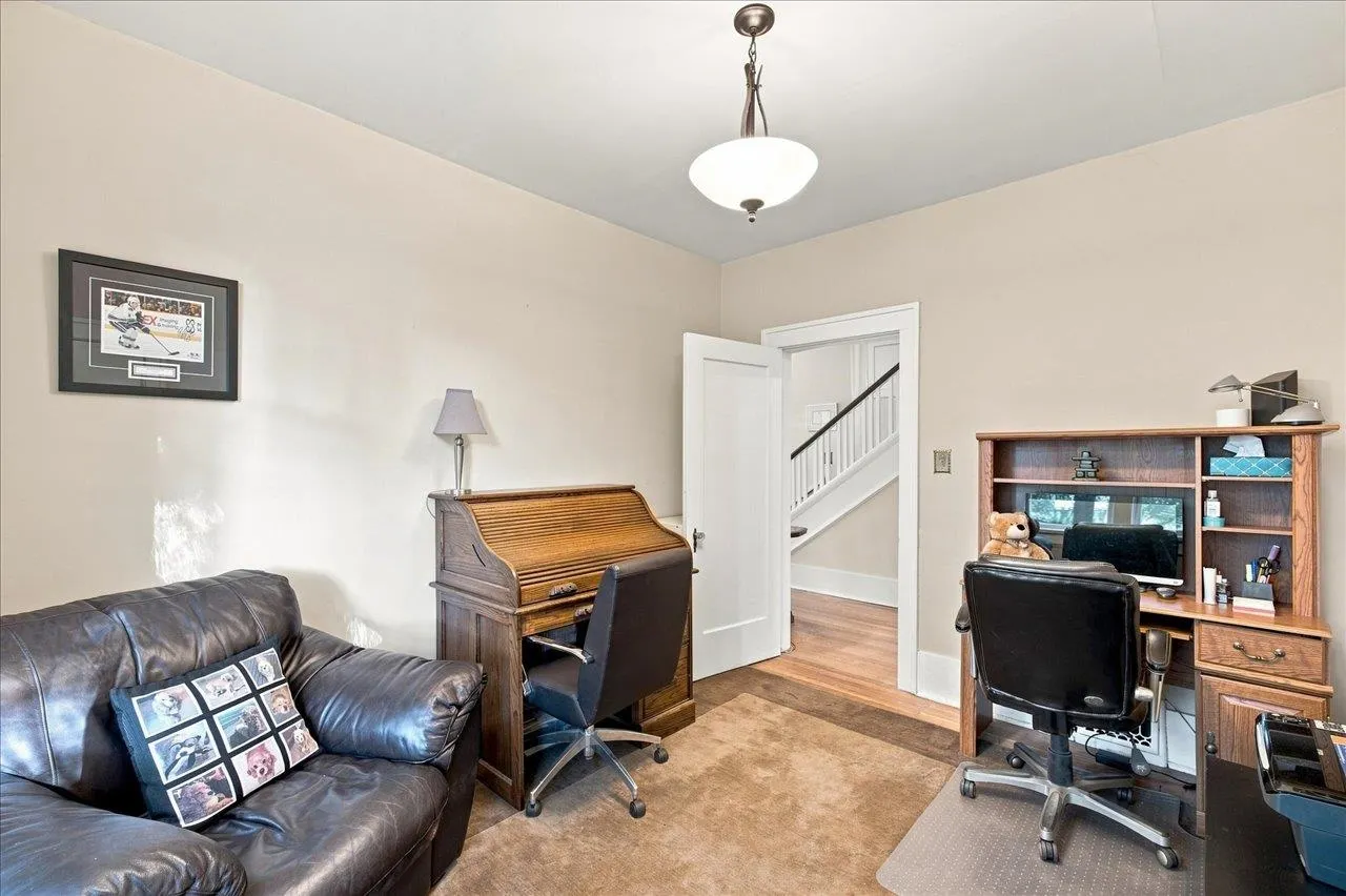 6048 Elm Street