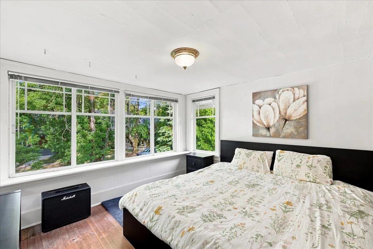 6048 Elm Street