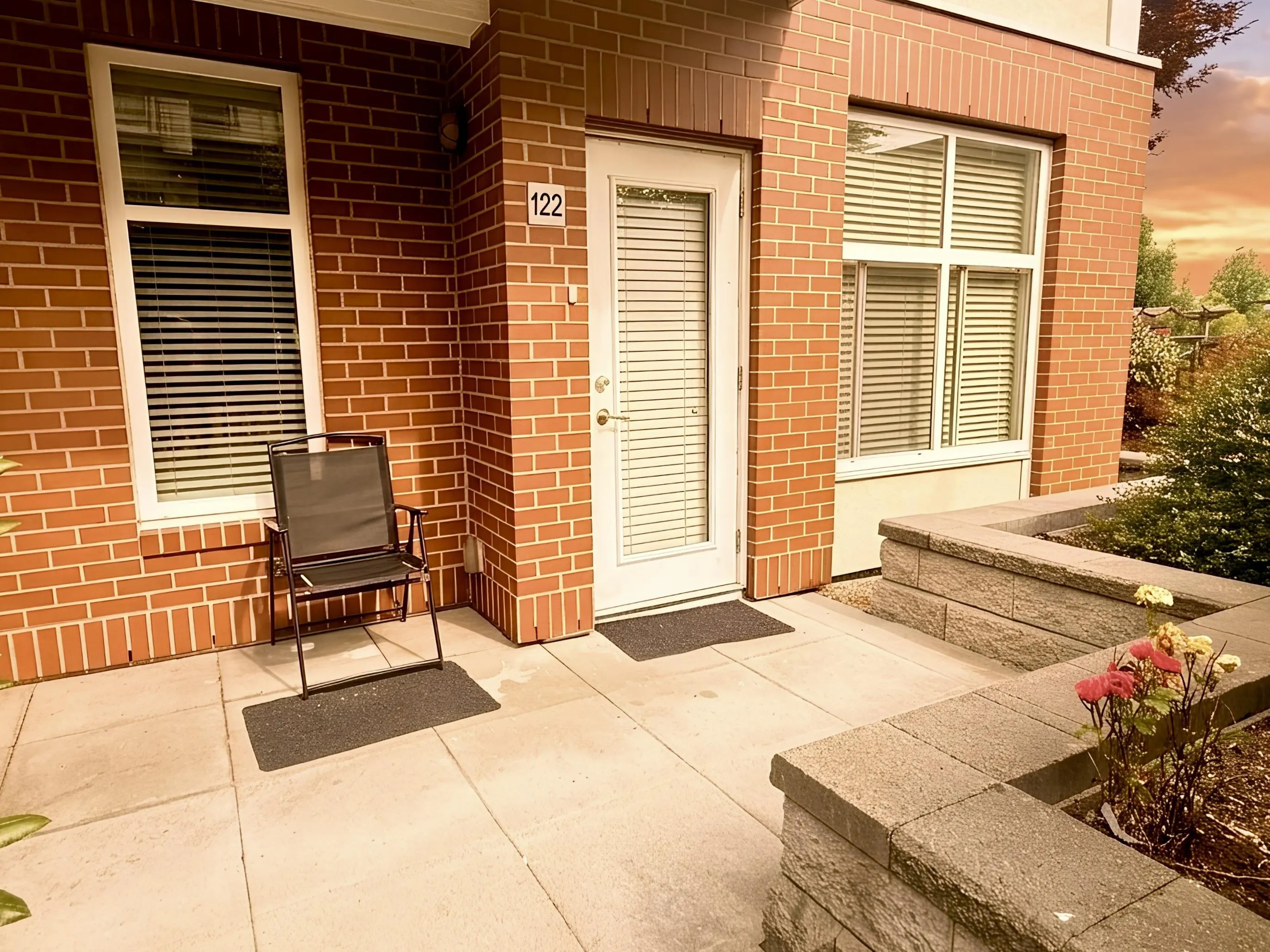 15956 86a Avenue #122