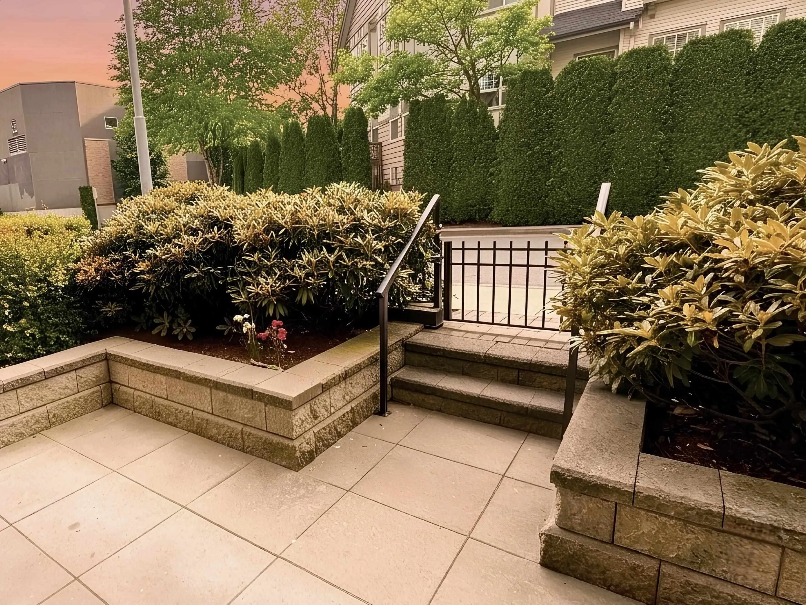 15956 86a Avenue #122