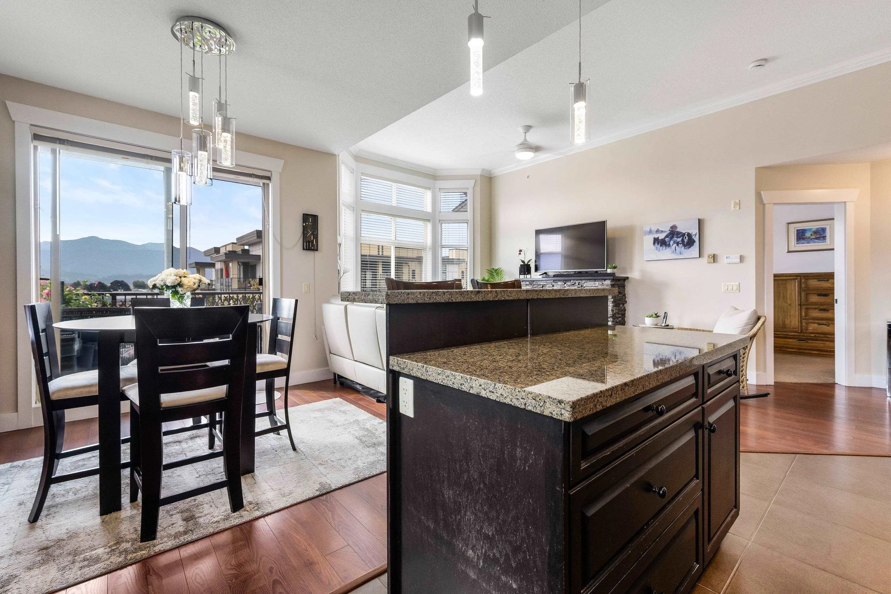 45893 Chesterfield Avenue #412