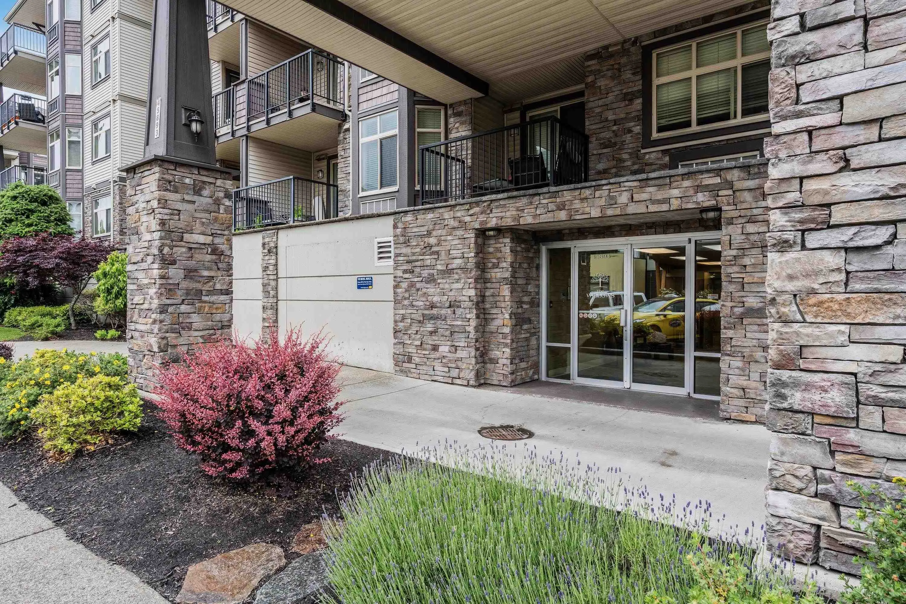 45893 Chesterfield Avenue #412