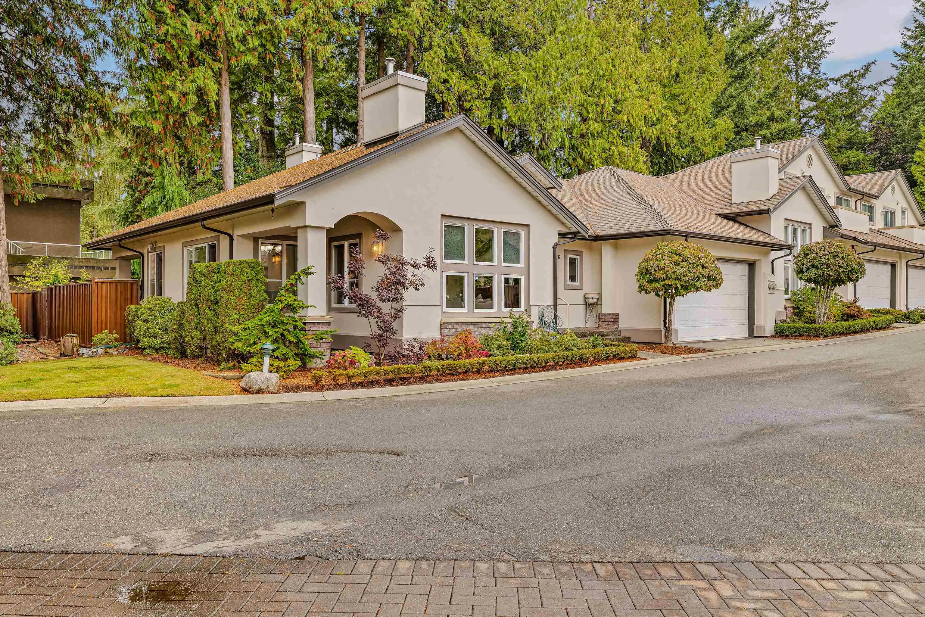 13911 16 Avenue #6