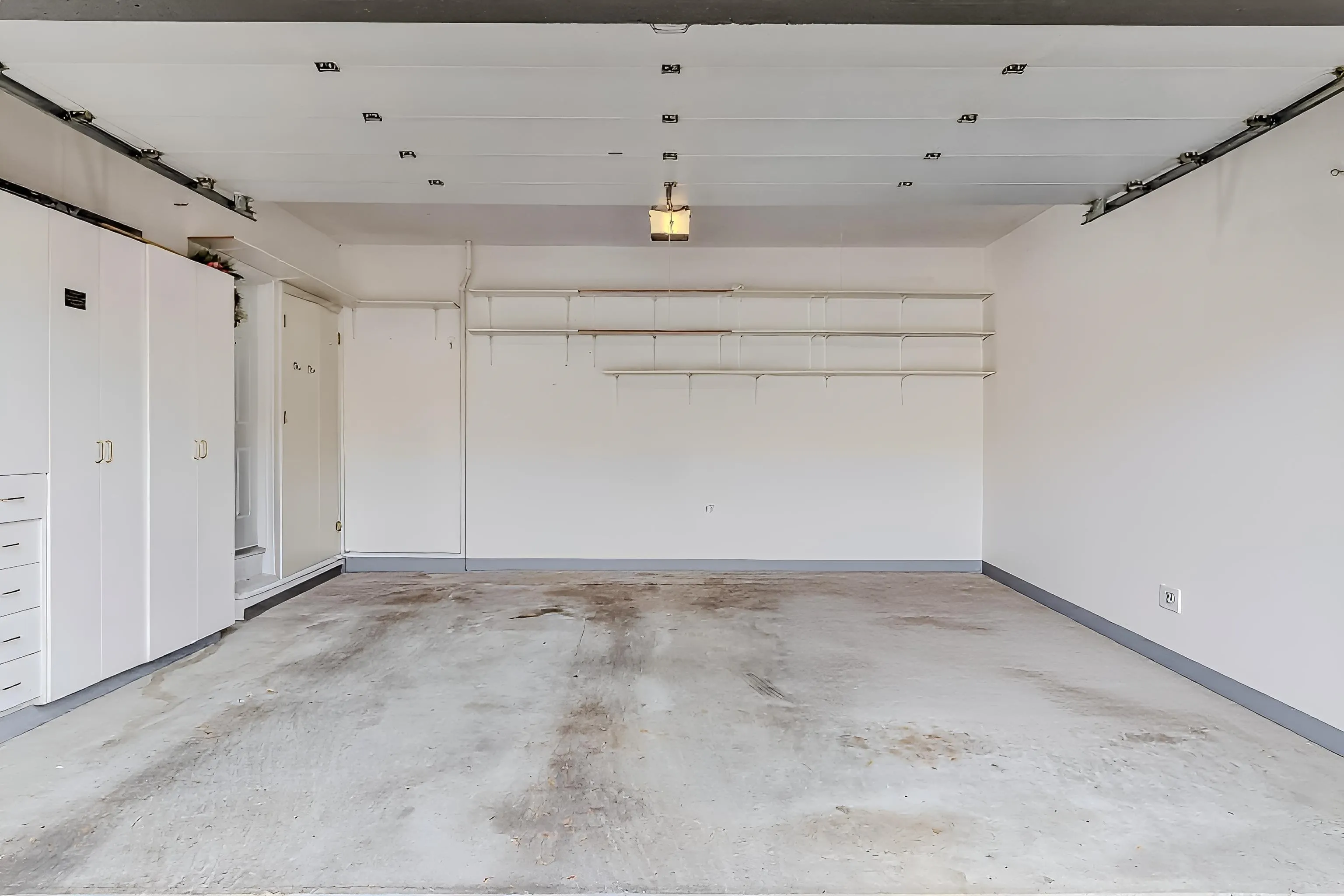 13911 16 Avenue #6