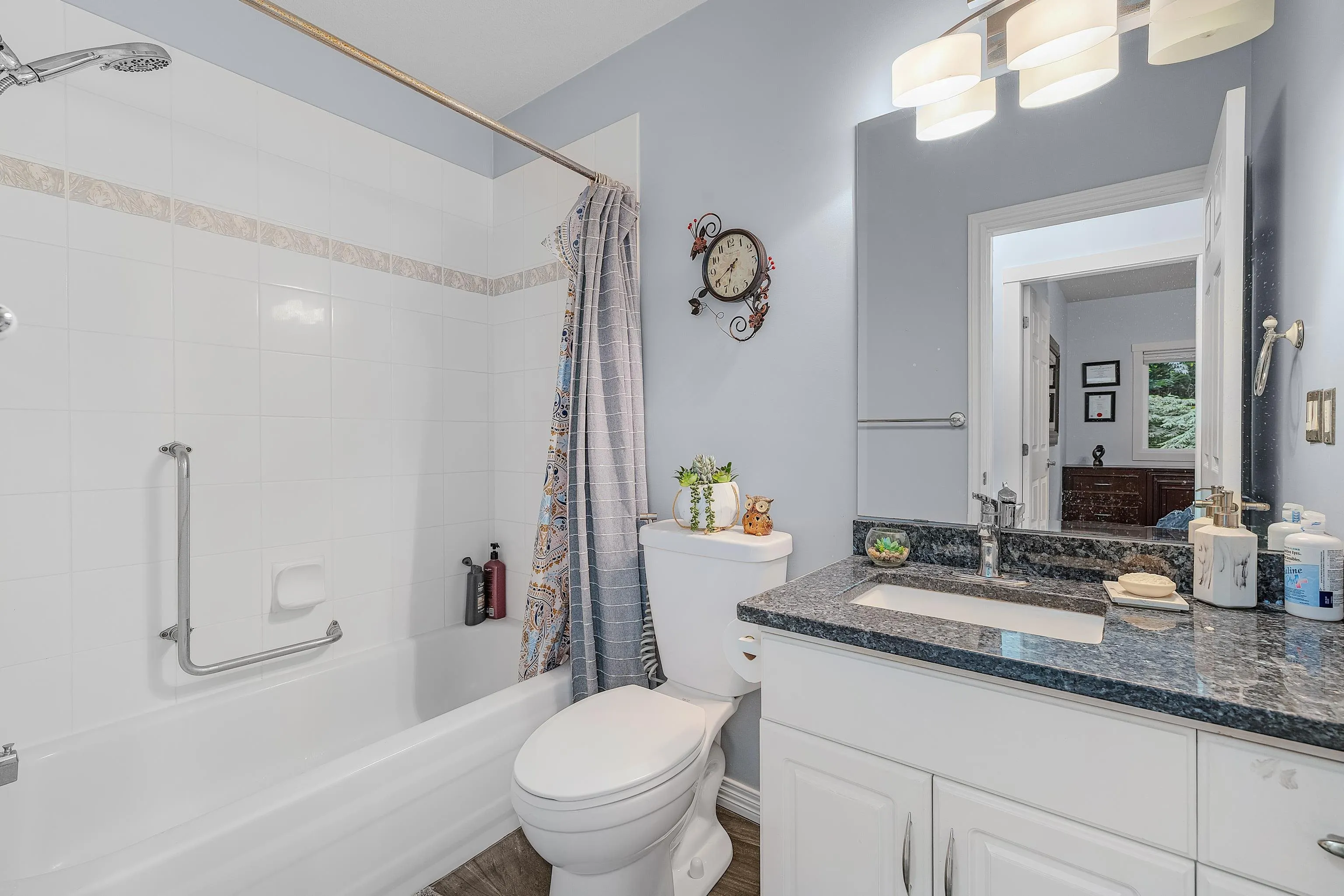 13911 16 Avenue #6