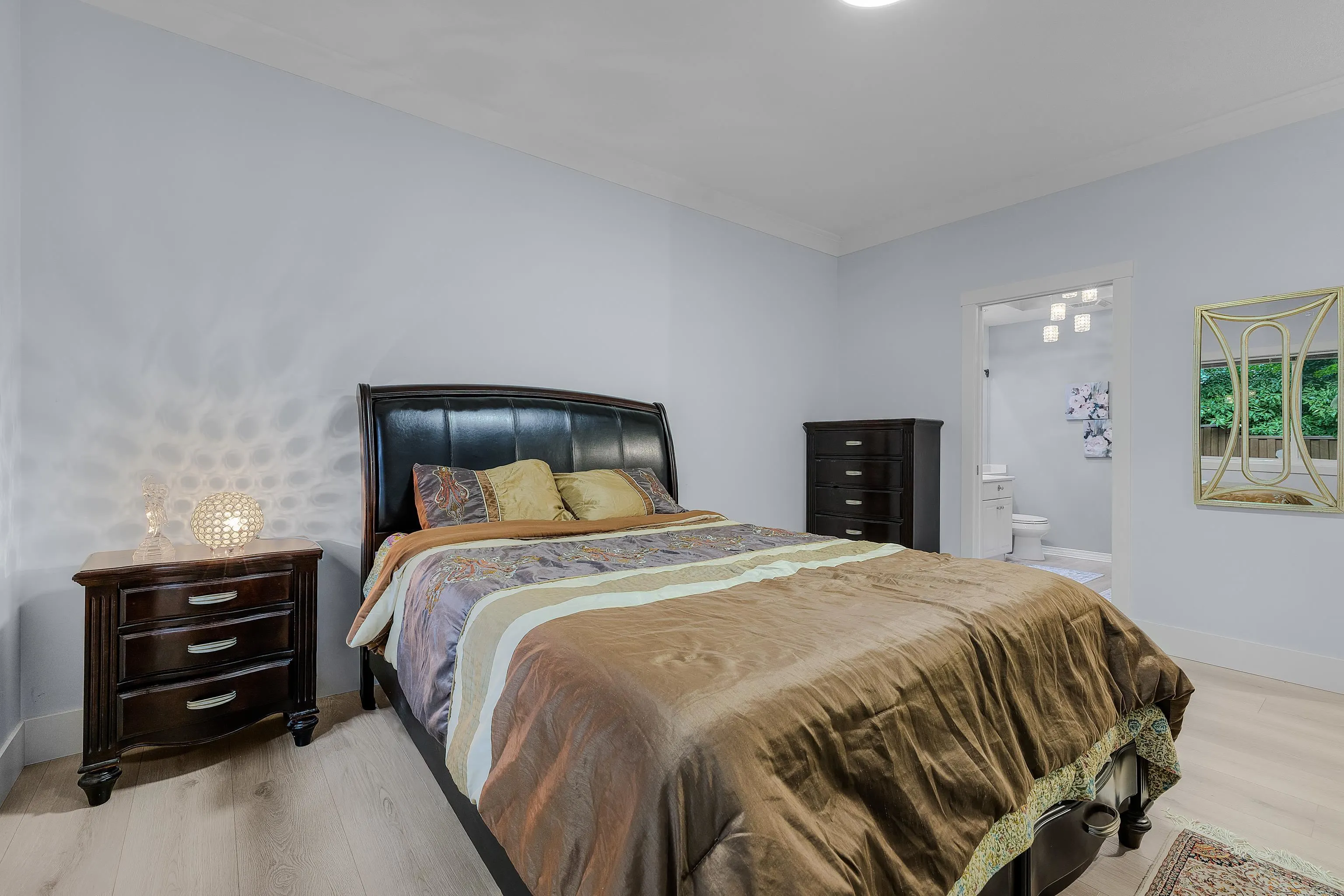 13911 16 Avenue #6