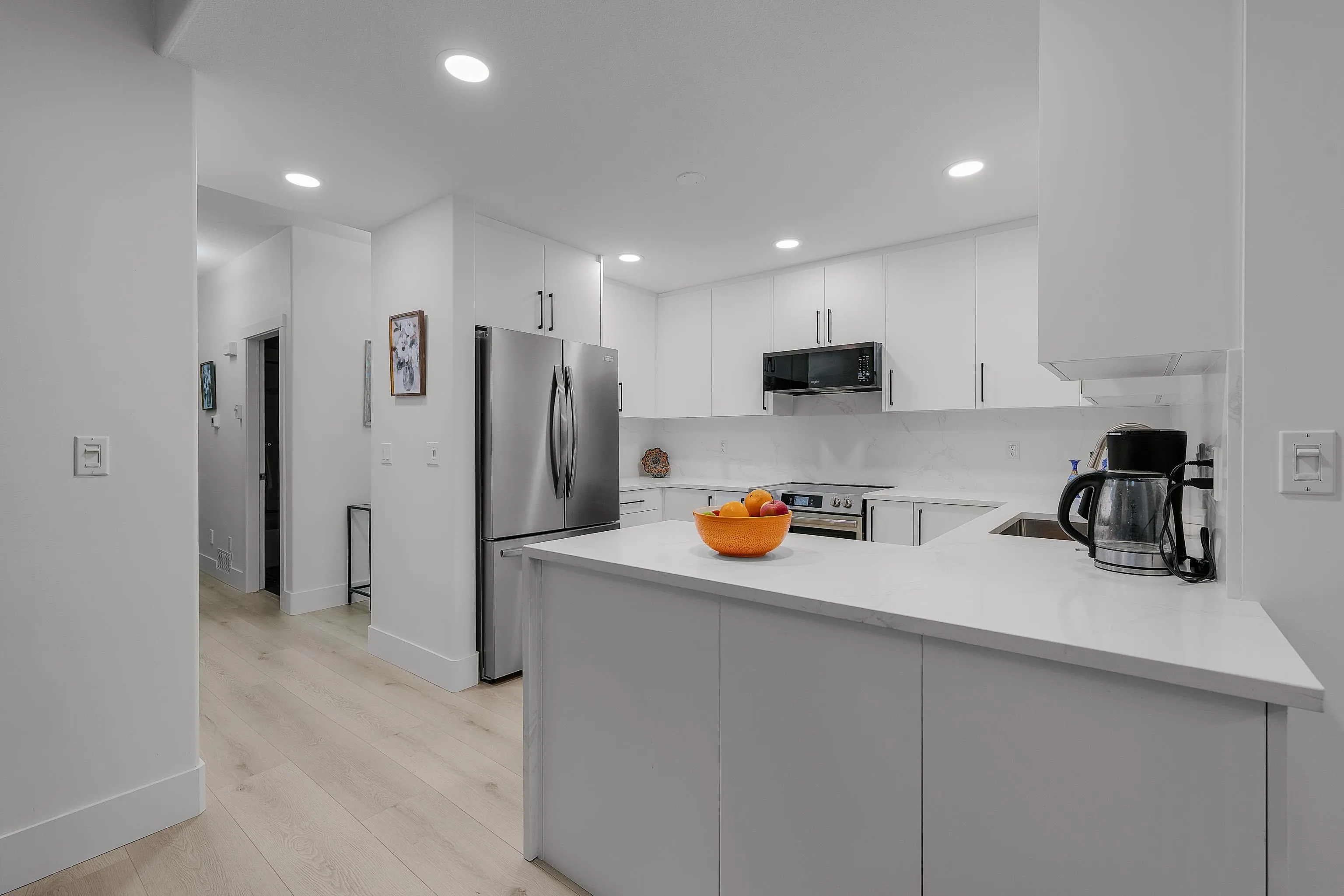 13911 16 Avenue #6