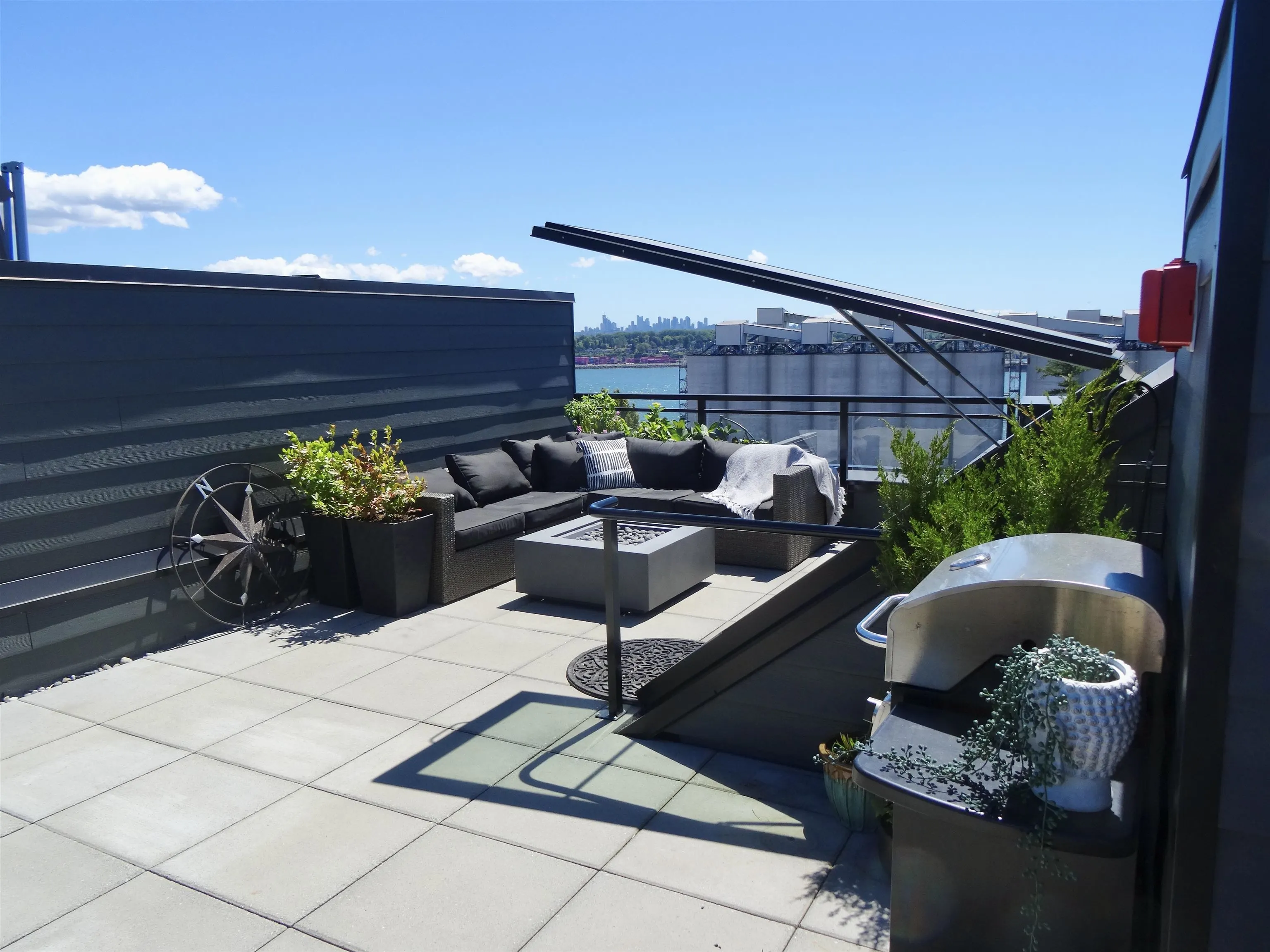 545 E 2nd Street #444