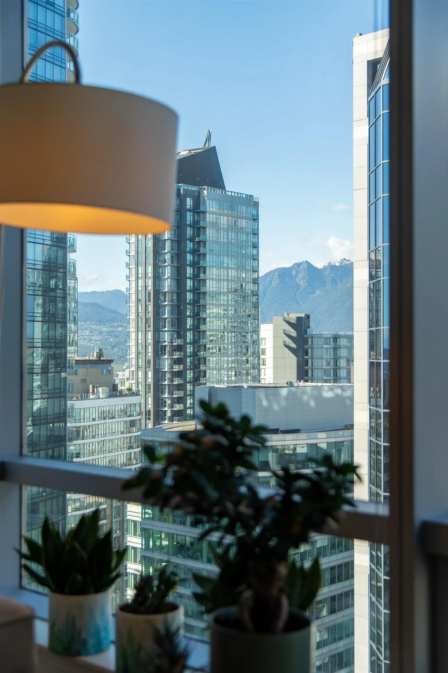 1111 Alberni Street #2704