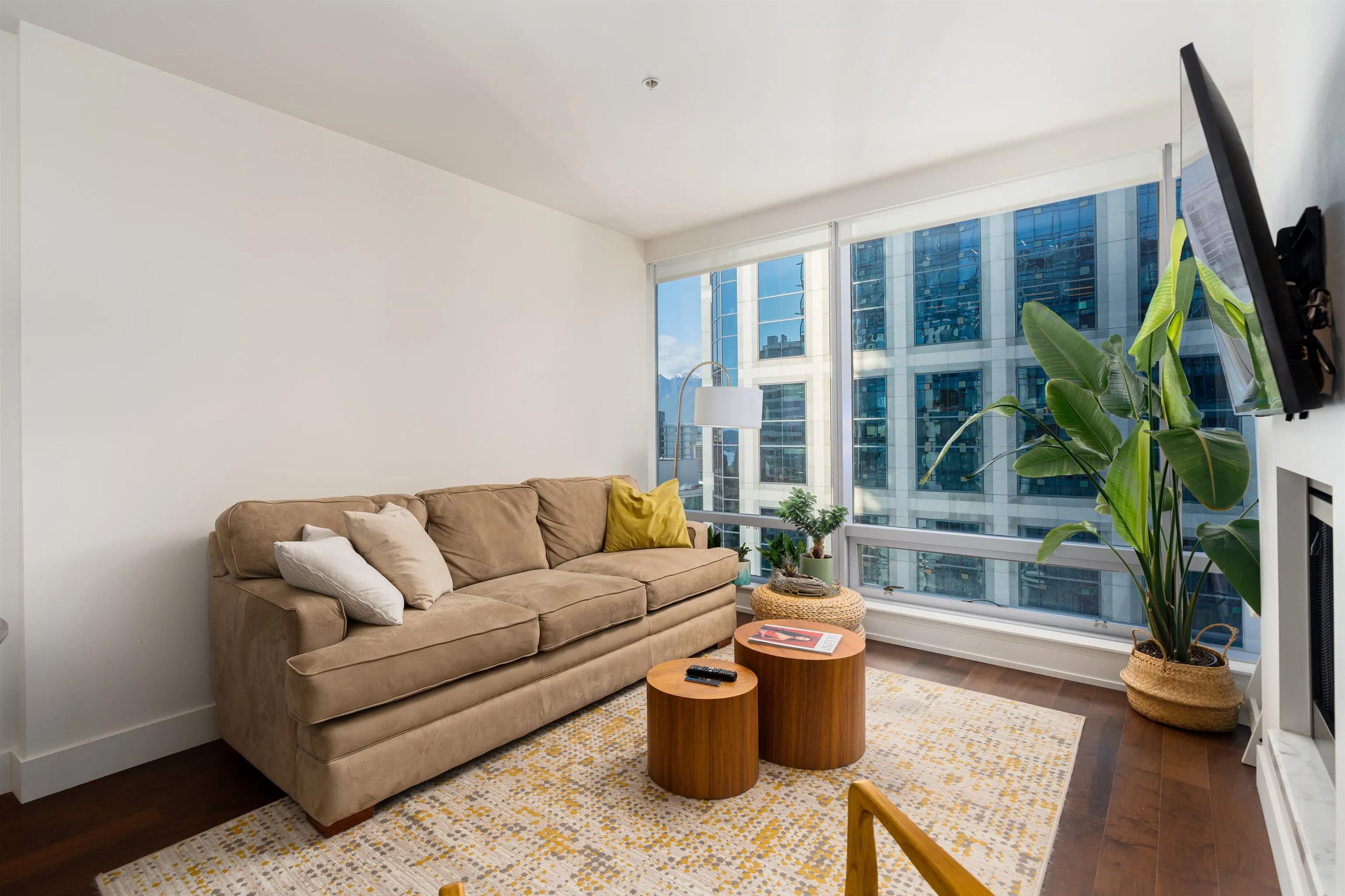 1111 Alberni Street #2704