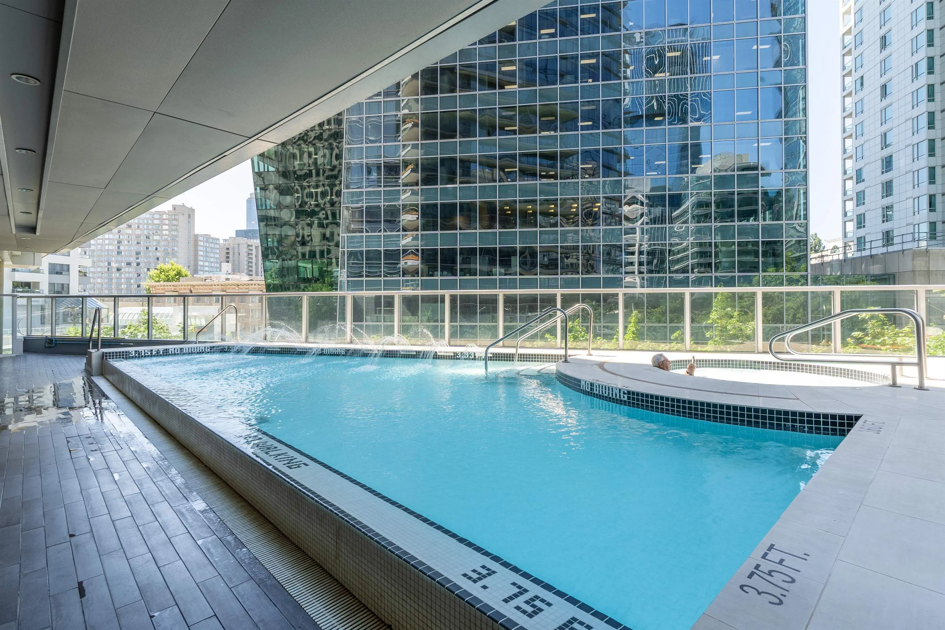 1111 Alberni Street #2704