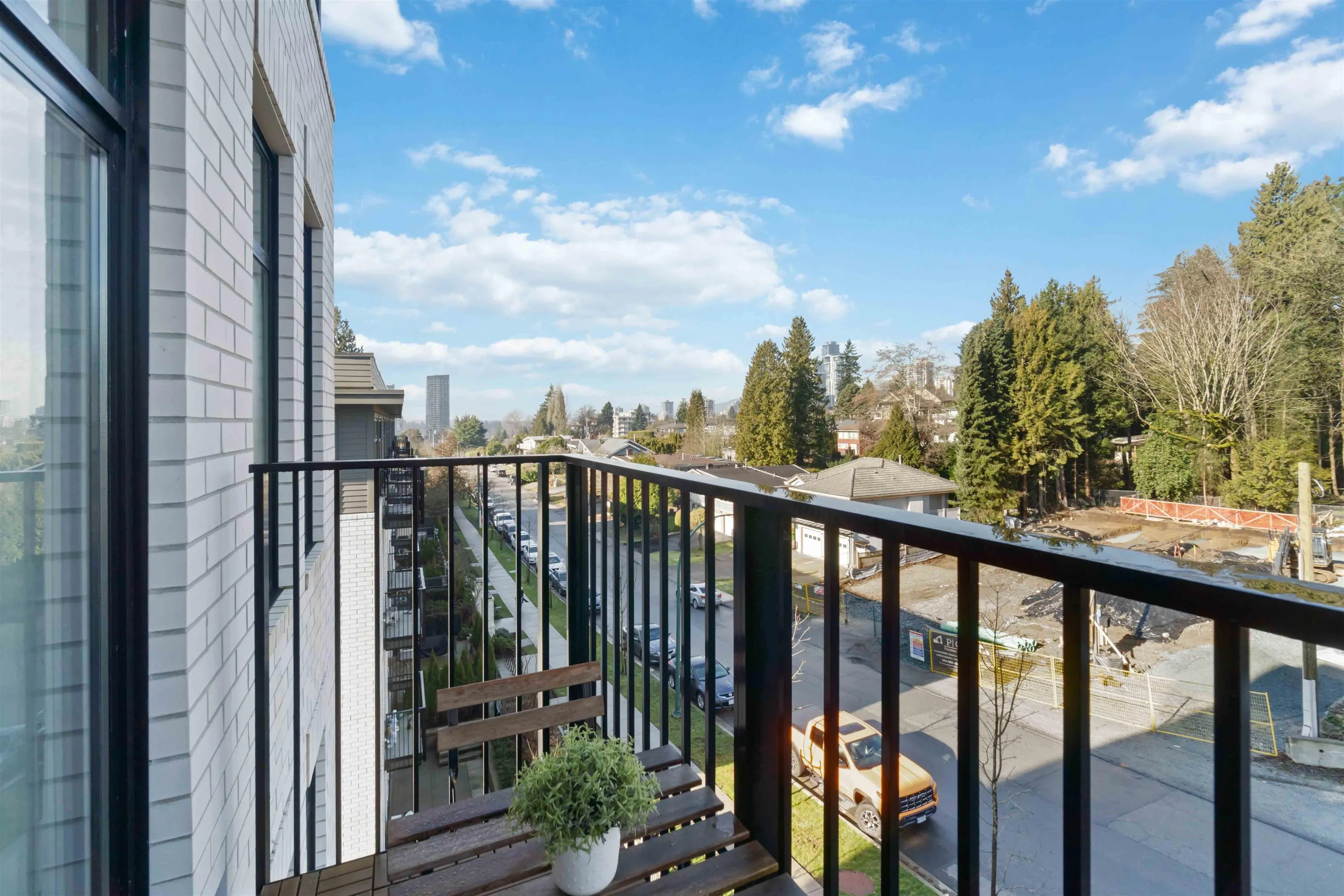718 Edgar Avenue #310