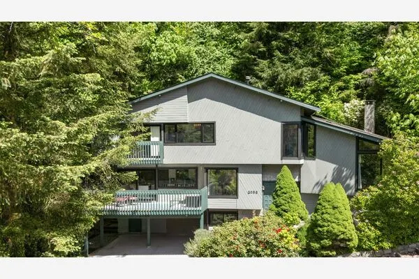 2086 Rivergrove Place
