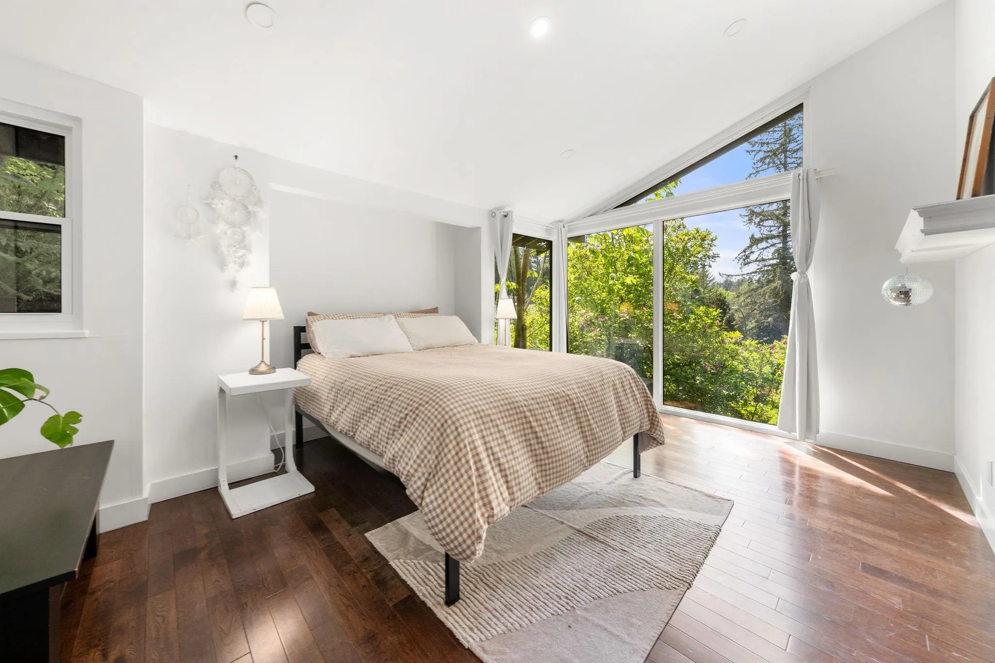 2086 Rivergrove Place