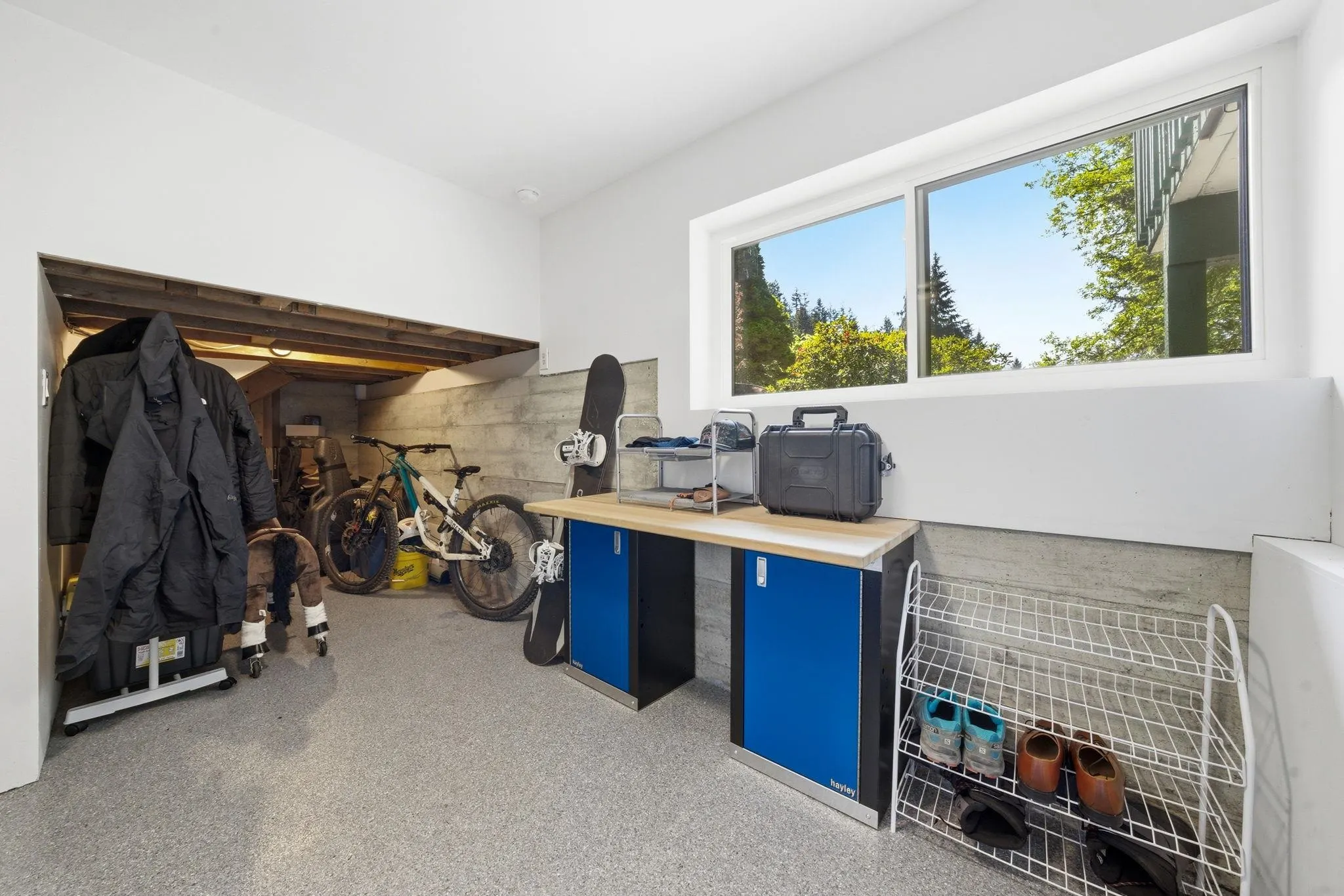 2086 Rivergrove Place